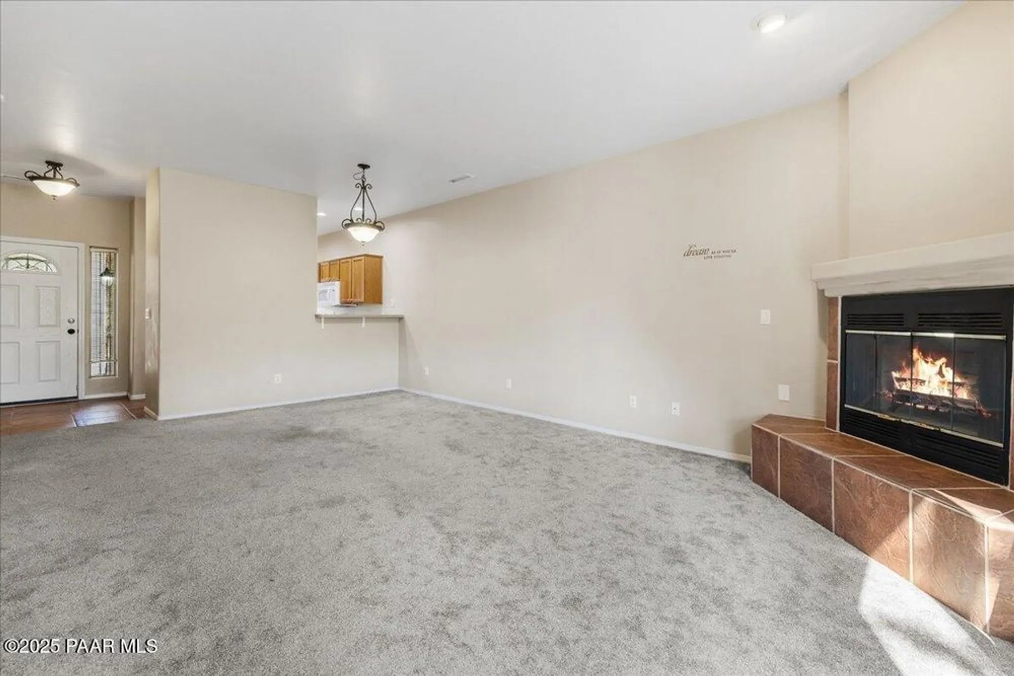 Property Slideshow image 4 of 16 | 4976 summit cir, Prescott, AZ, 86301