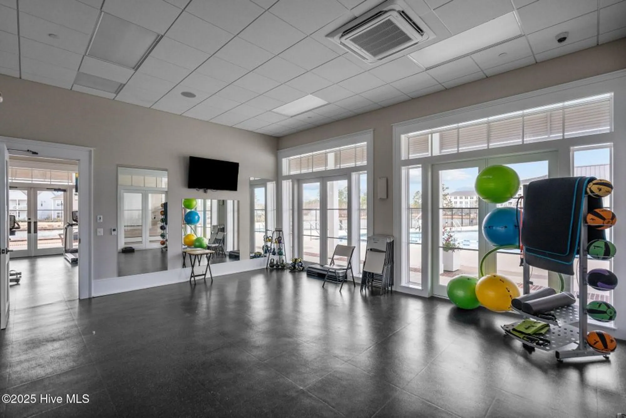 Property Slideshow image 57 of 63 | 4563 old towne st, Wilmington, NC, 28412