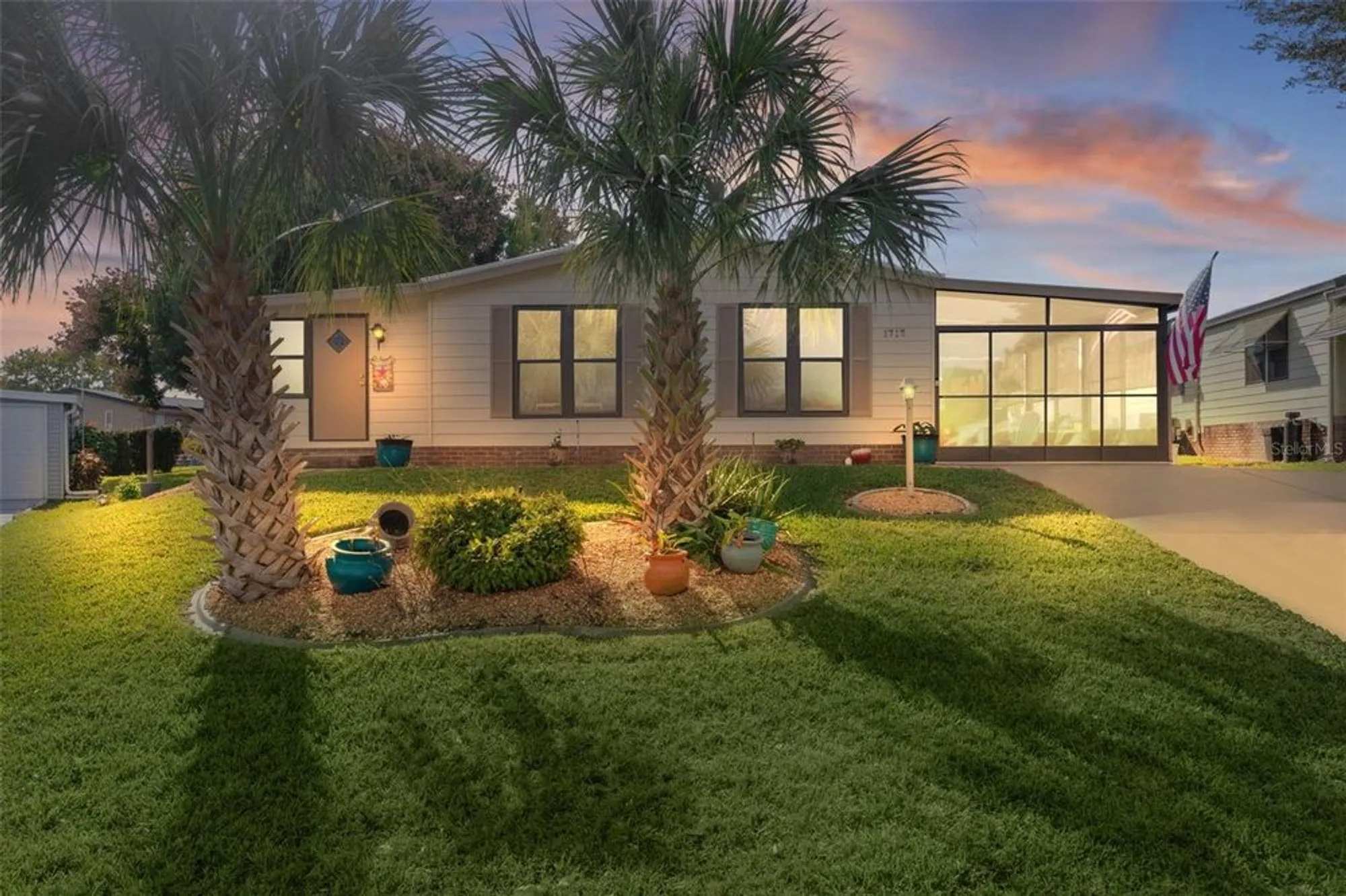 Property Slideshow image 3 of 42 | 1717 palm aire dr, Lady Lake, FL, 32159
