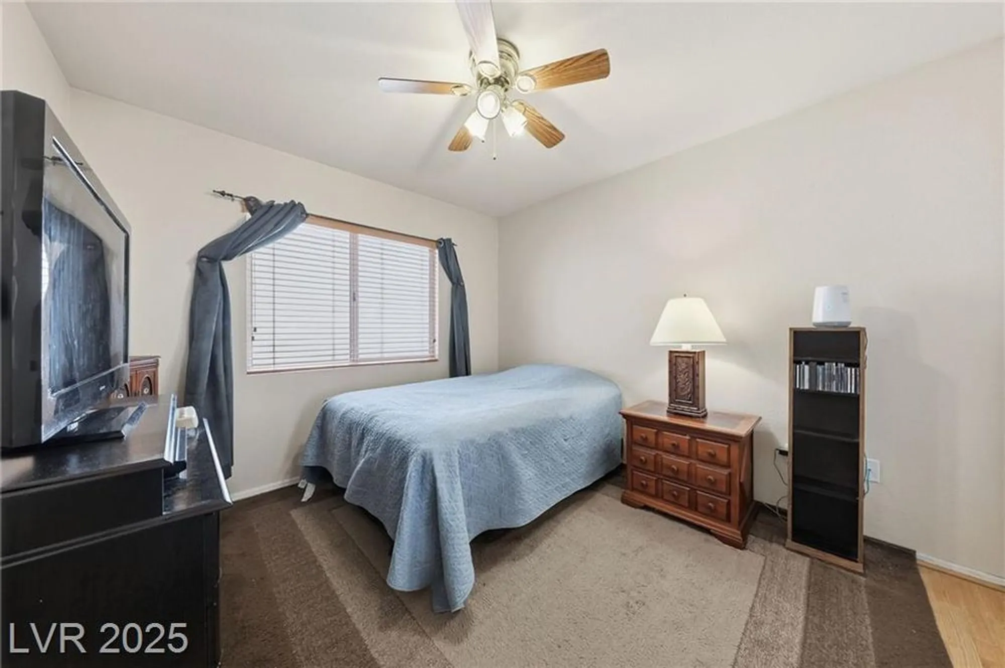 Property Slideshow image 11 of 23 | 489 dalgreen pl, Henderson, NV, 89012
