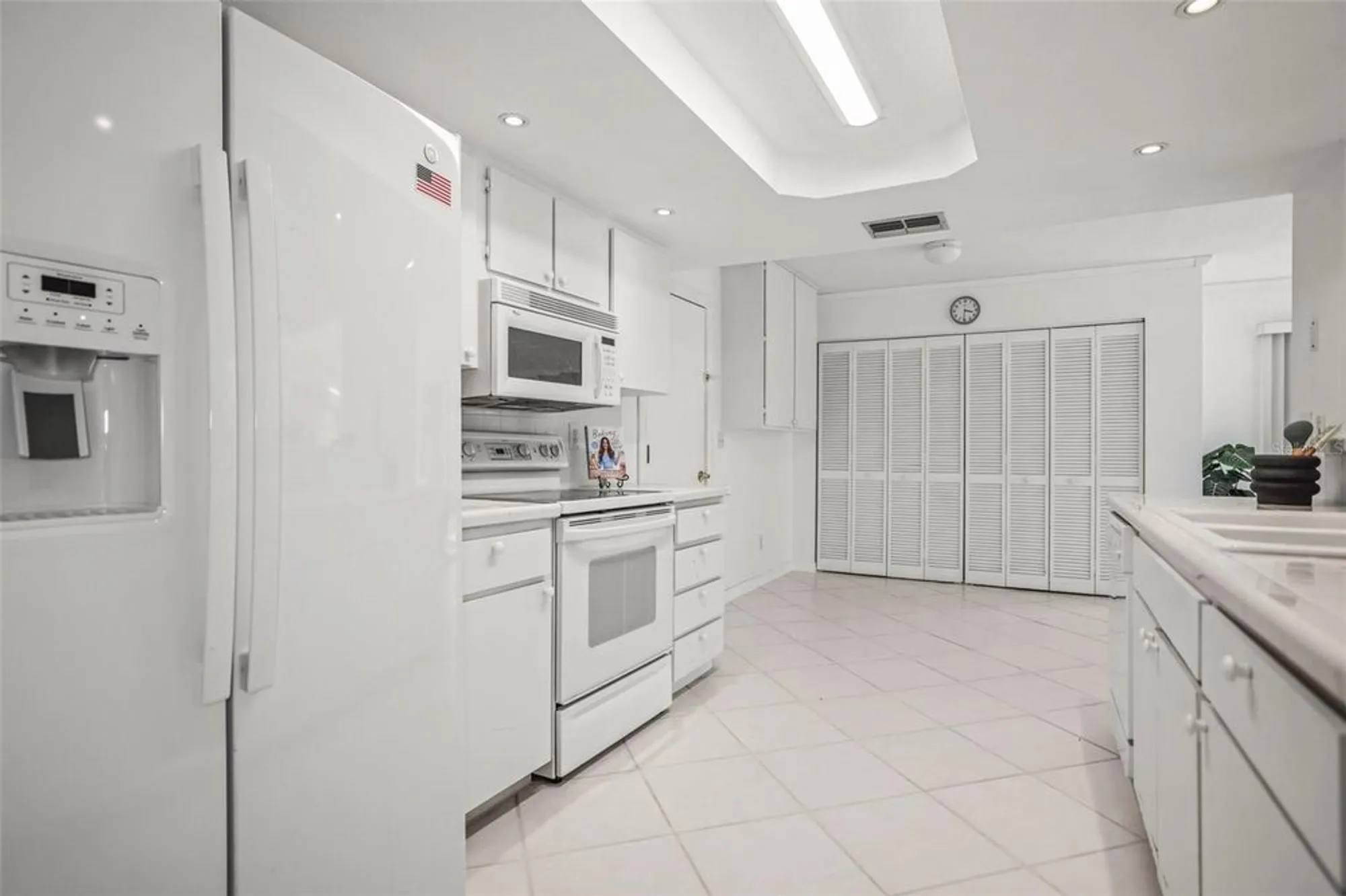 Property Slideshow image 8 of 66 | 1128 lanyard st, Palm Harbor, FL, 34685