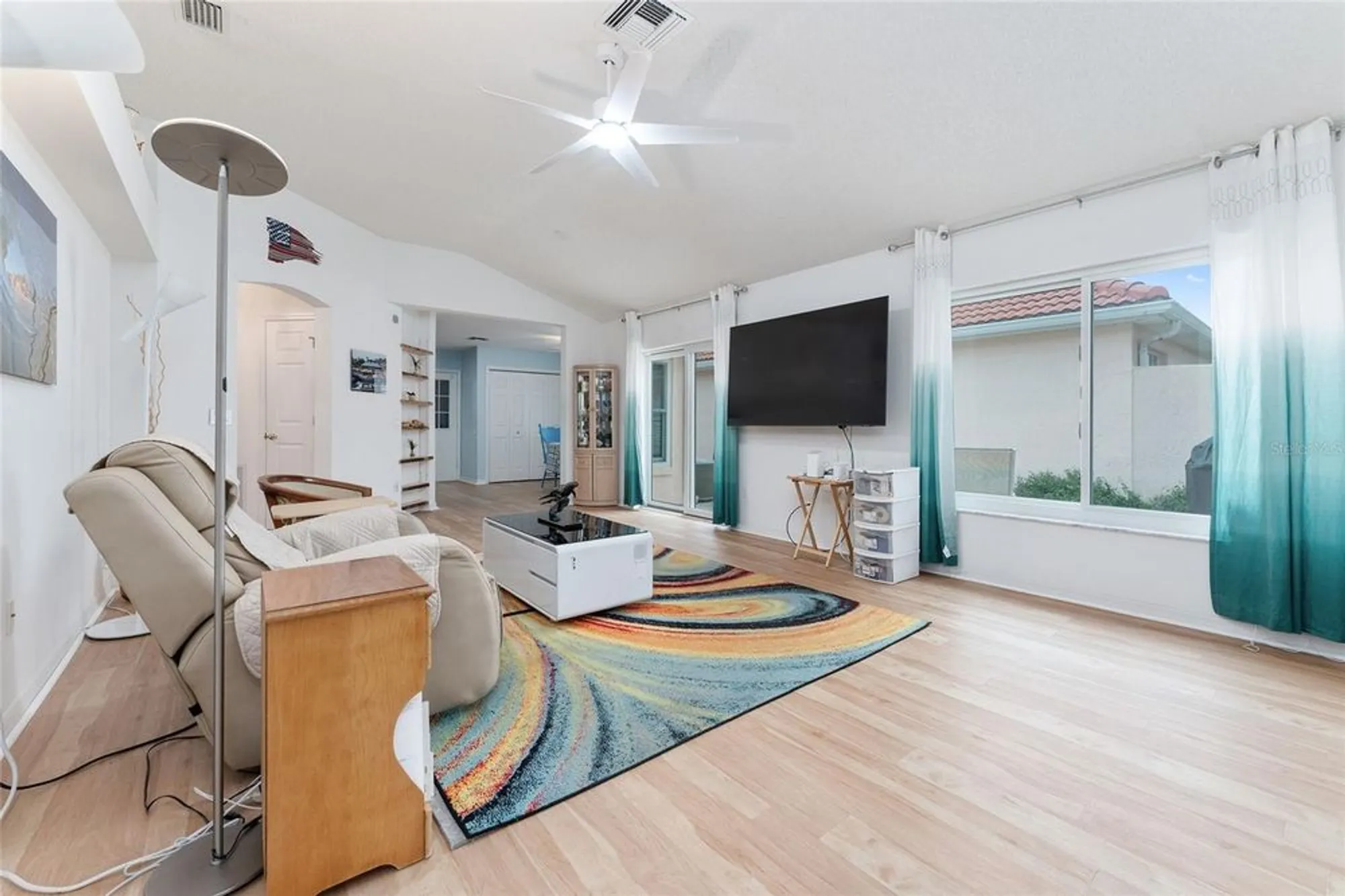 Property Slideshow image 15 of 65 | 906 santa anna ln, The Villages, FL, 32159