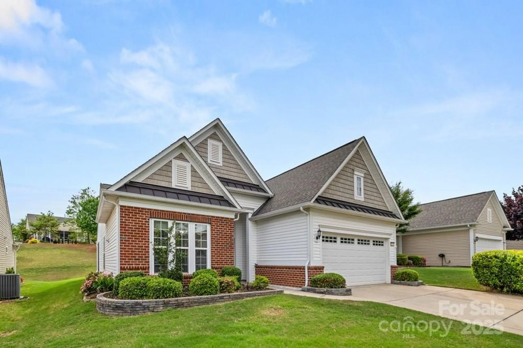 Property Slideshow image 2 of 36 | 20135 dovekie ln, Fort Mill, SC, 29707