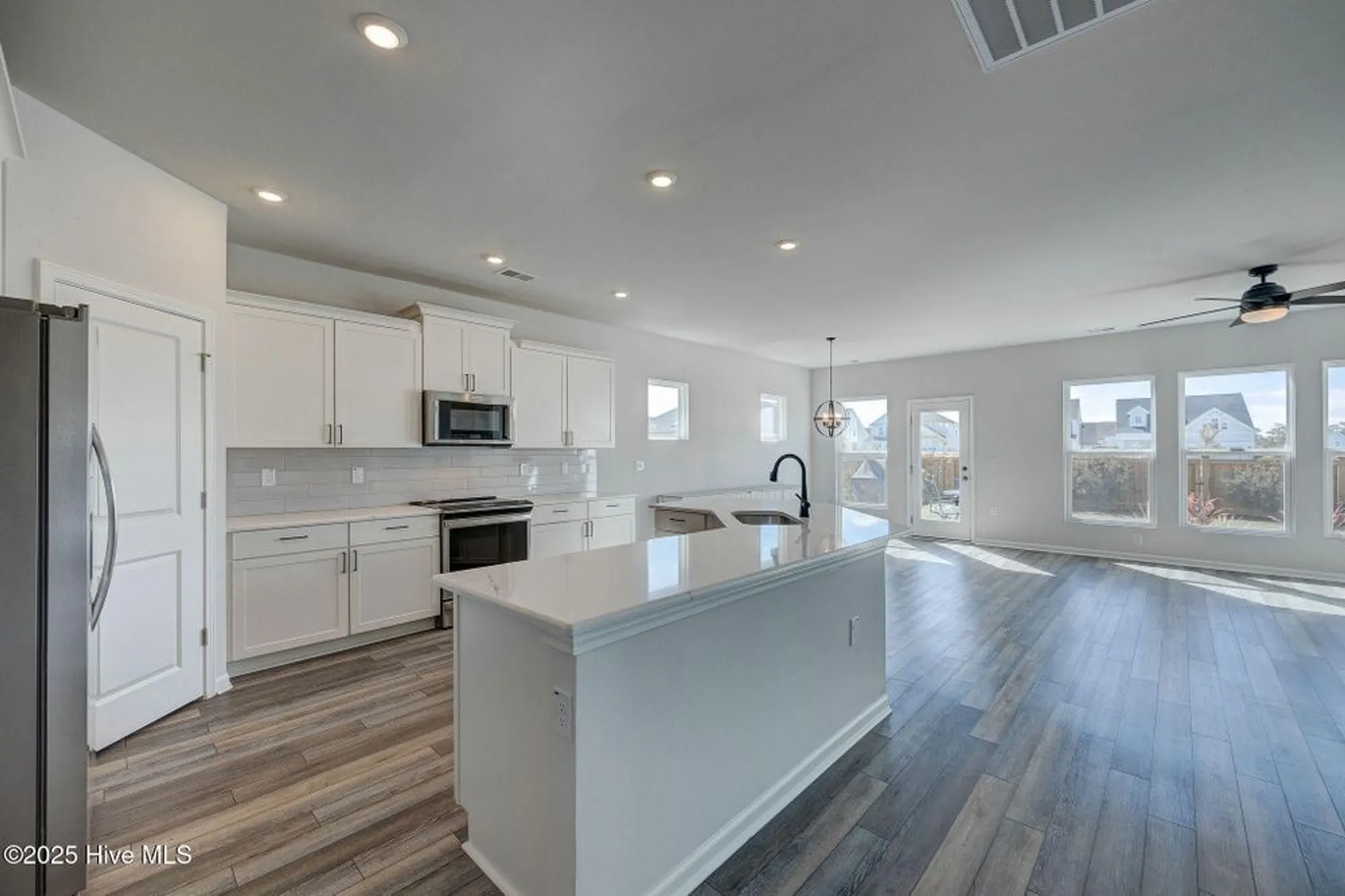 Property Slideshow image 15 of 39 | 1369 trisail ter, Wilmington, NC, 28412