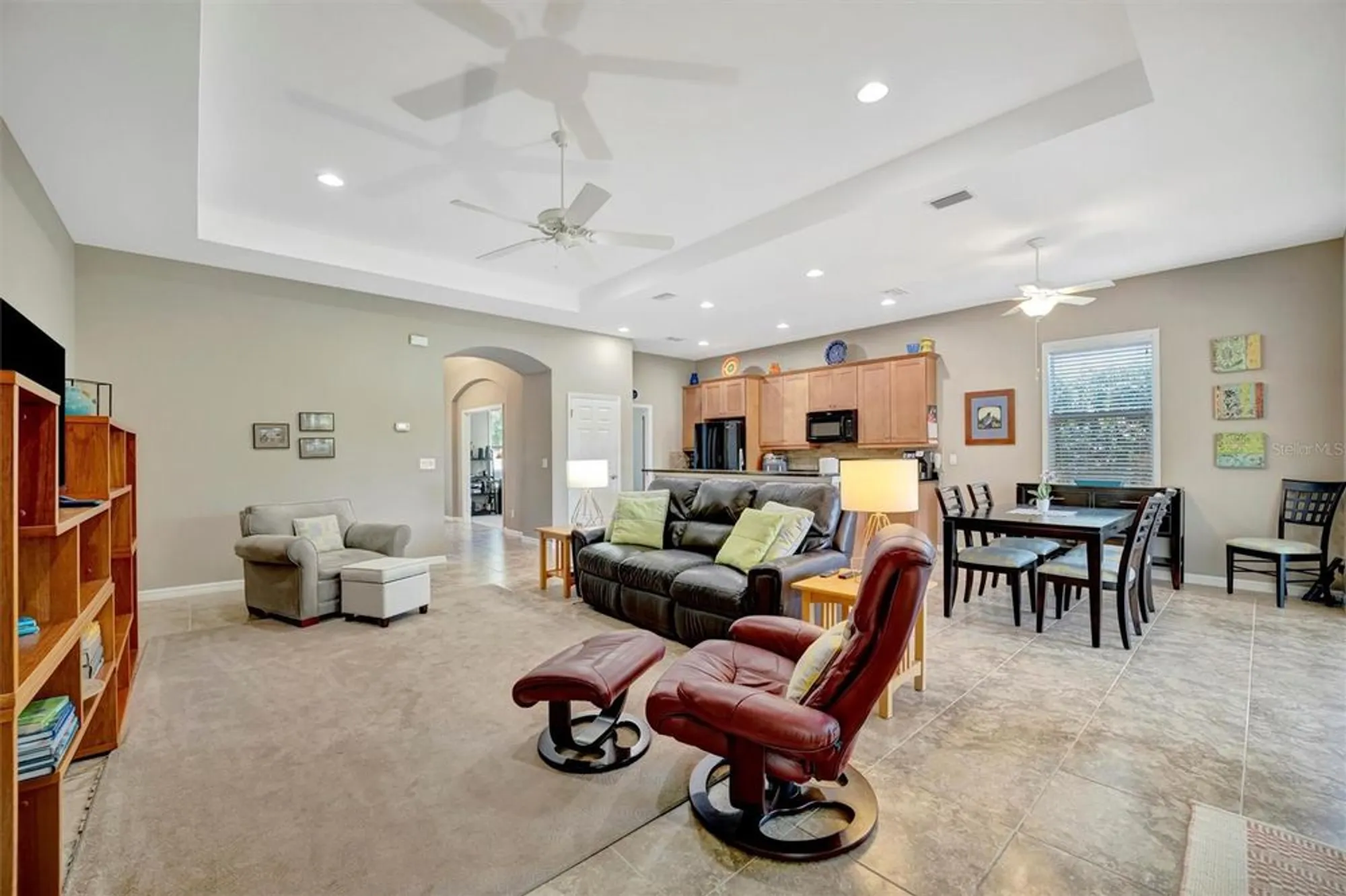 Property Slideshow image 27 of 78 | 5009 lake overlook ave, Bradenton, FL, 34208