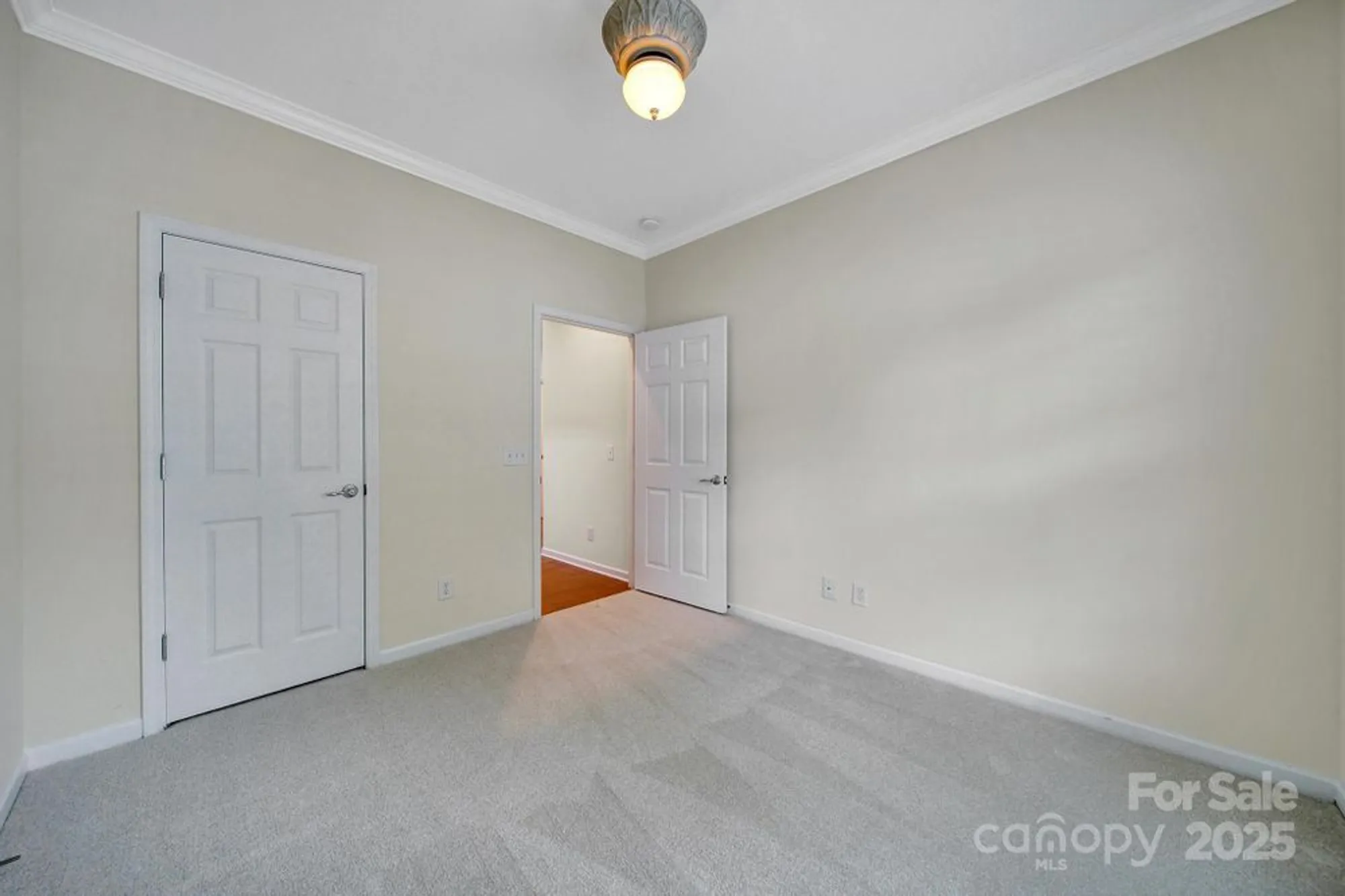 Property Slideshow image 23 of 47 | 9020 smokey hill ln, Fort Mill, SC, 29707