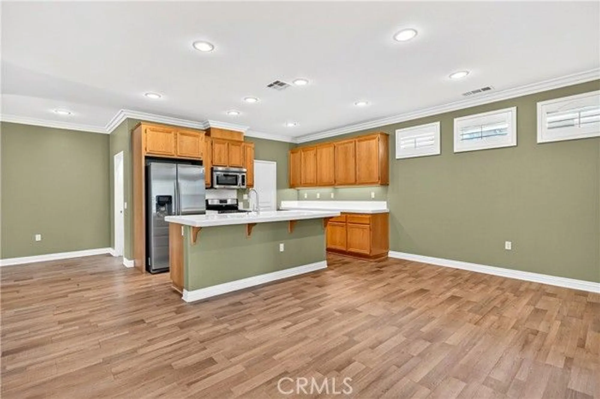 Property Slideshow image 20 of 61 | 215 firestone ln, Hemet, CA, 92545