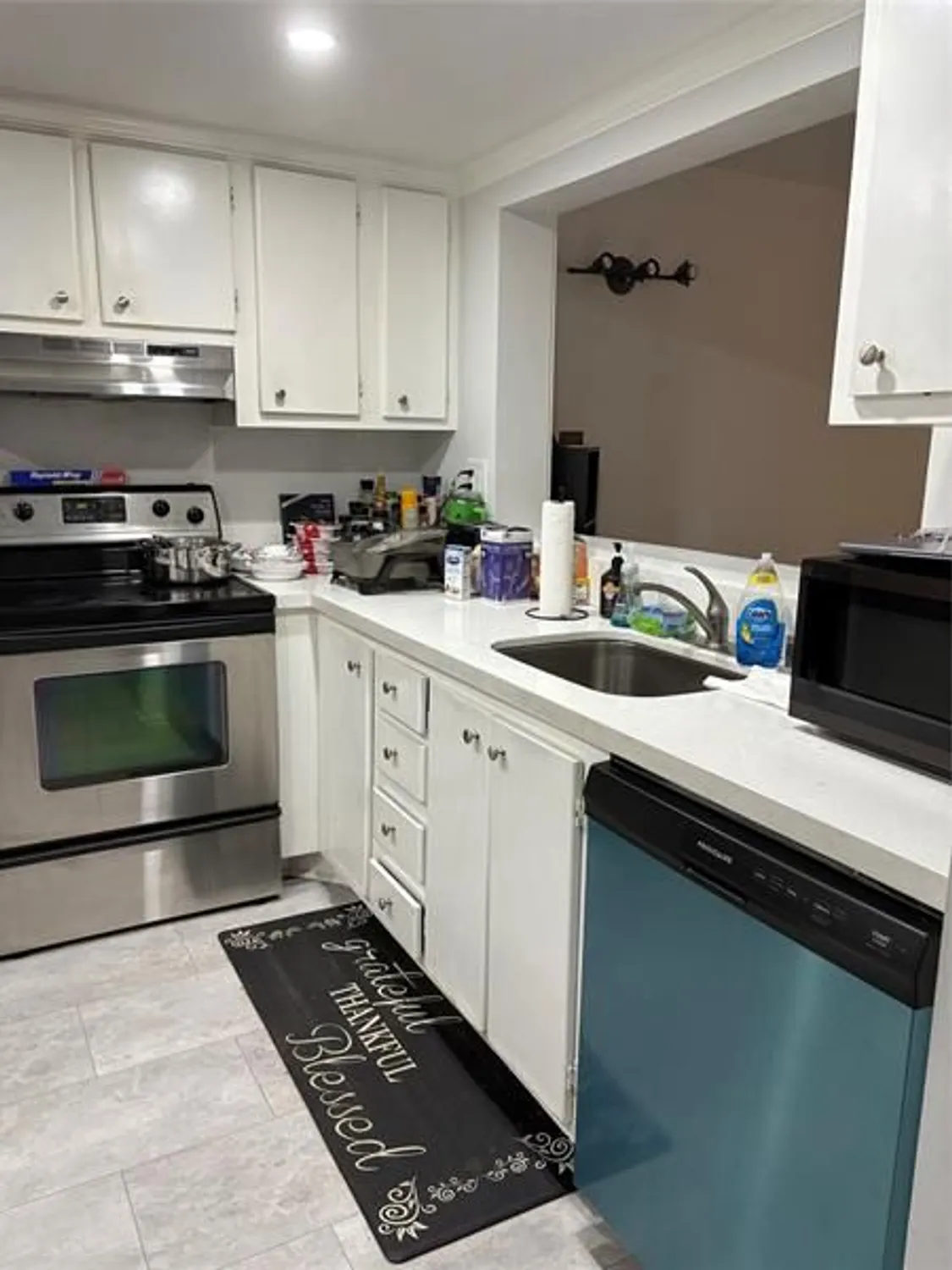 Property Slideshow image 2 of 10 | 6451 n university dr 112, Tamarac, FL, 33321