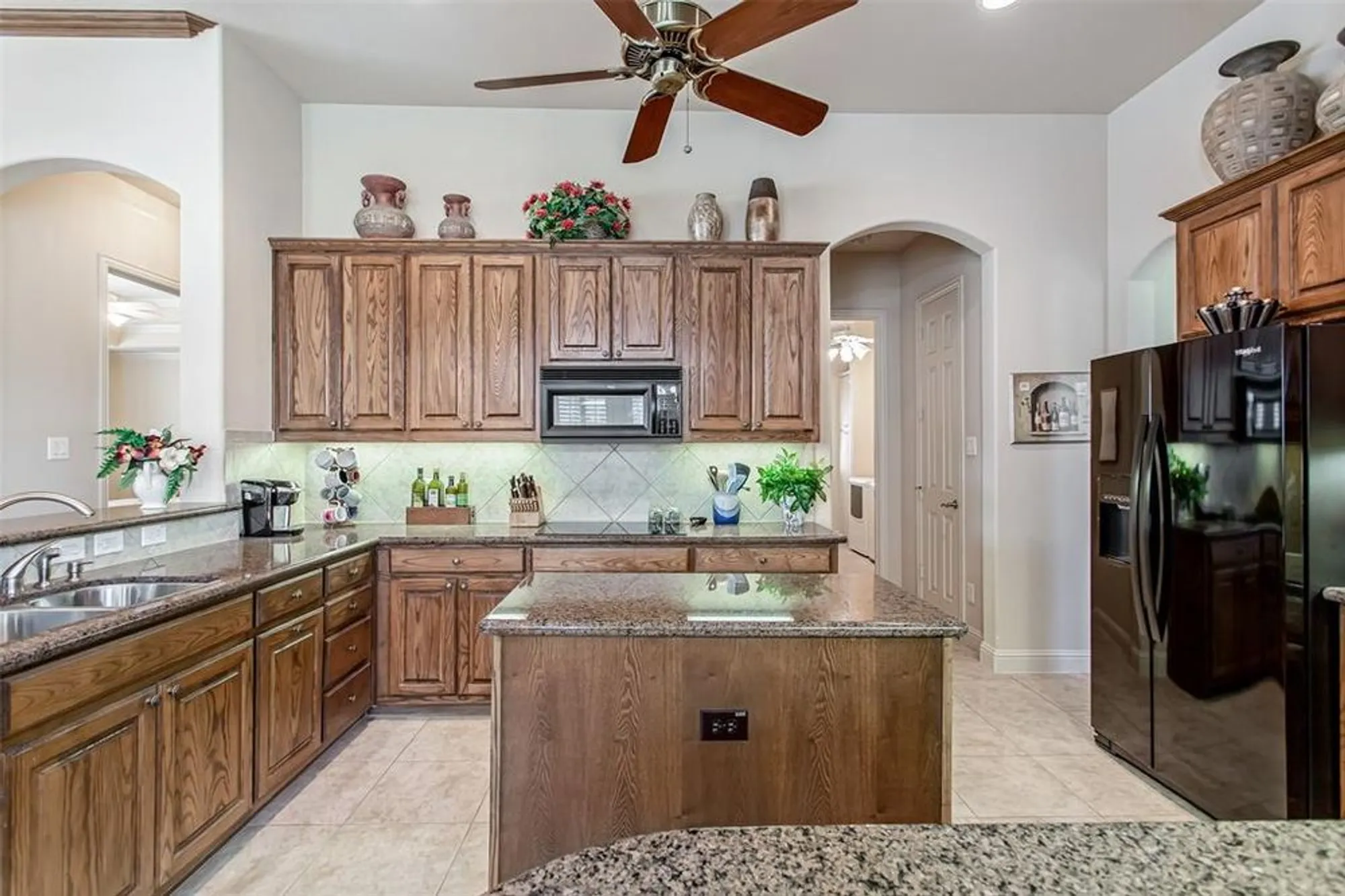 Property Slideshow image 17 of 39 | 615 pelican hills dr, Fairview, TX, 75069