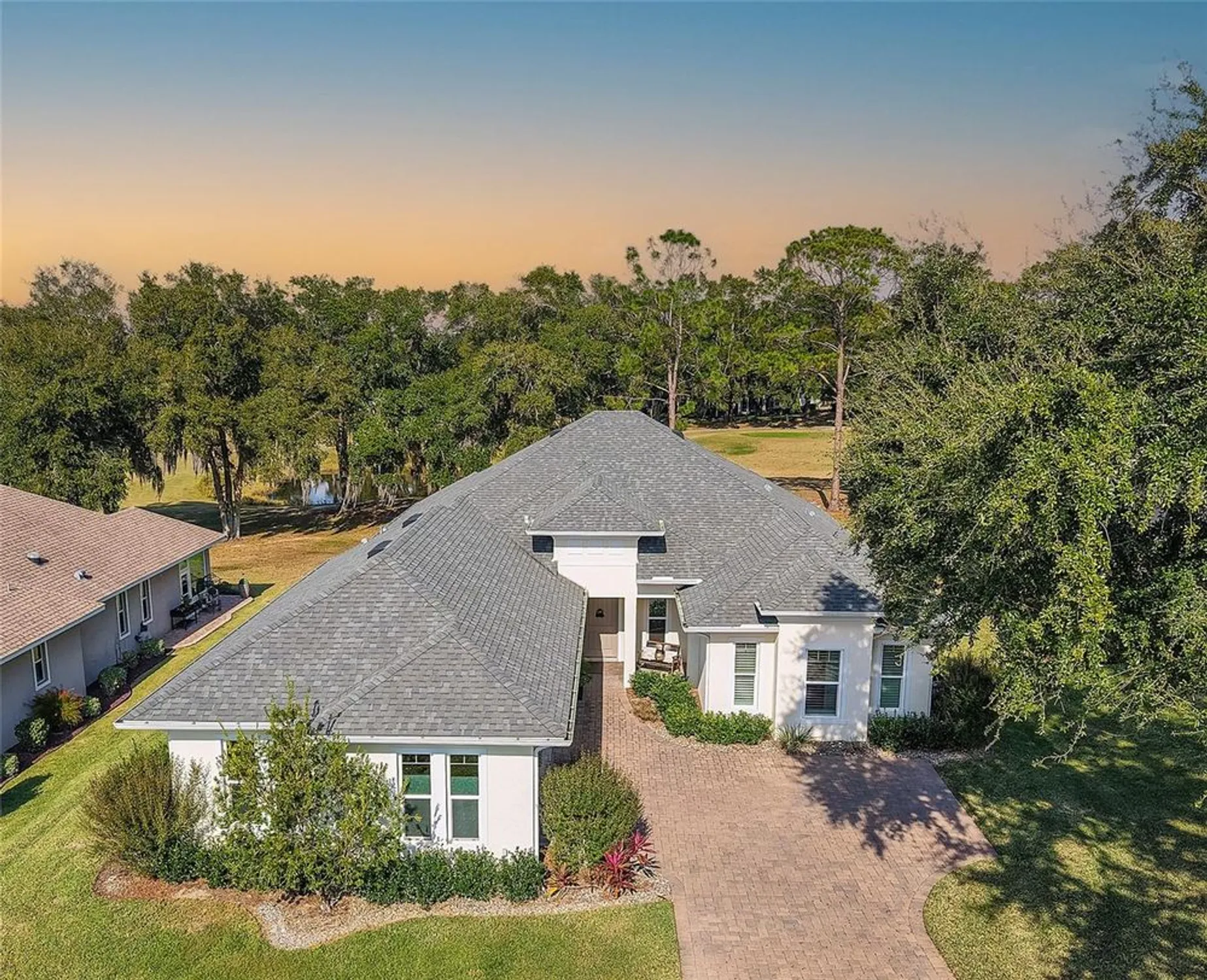 Property Slideshow image 1 of 62 | 5090 greens dr, Lady Lake, FL, 32159
