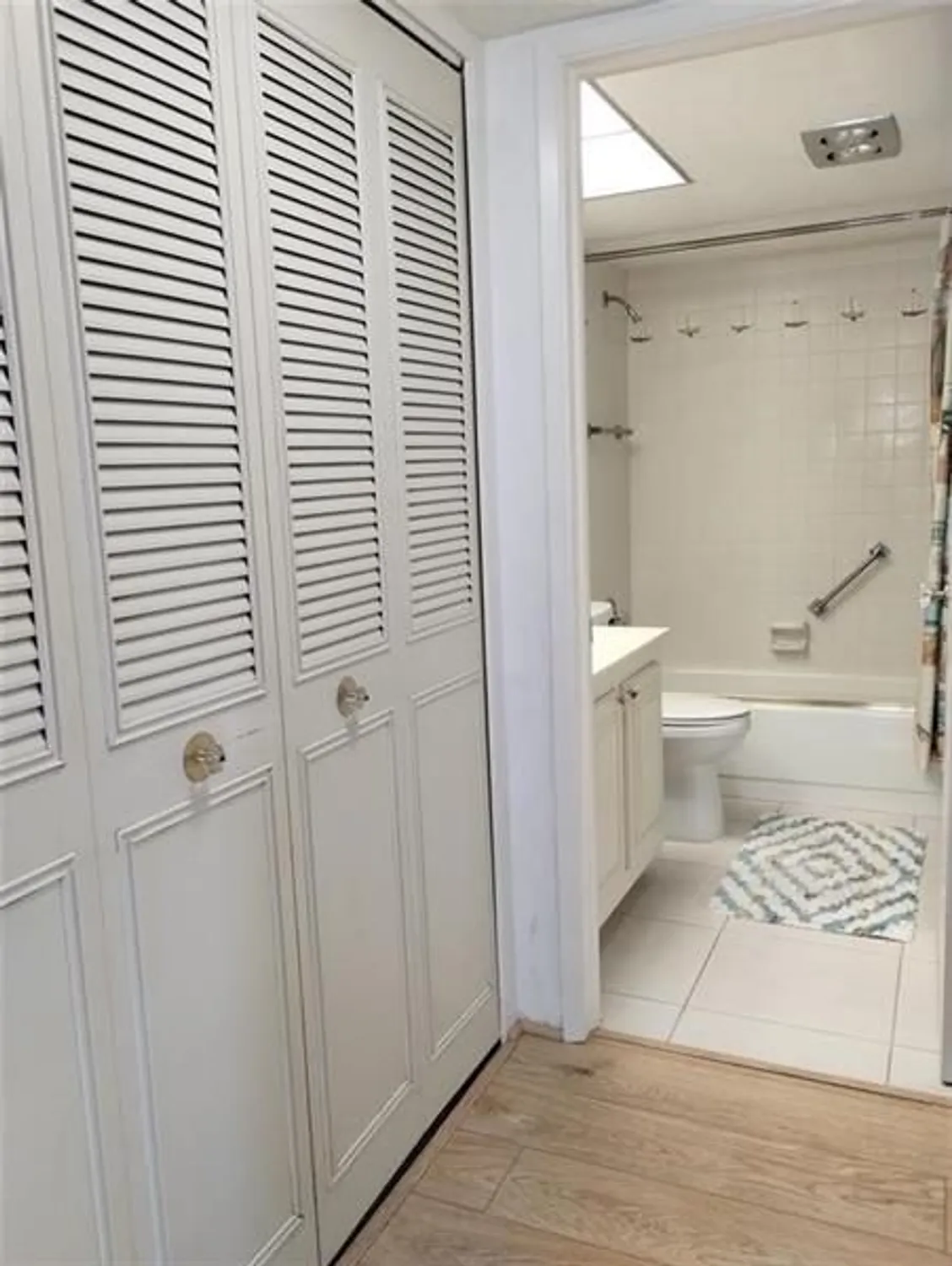 Property Slideshow image 8 of 56 | 2601 nassau bnd e1, Coconut Creek, FL, 33066