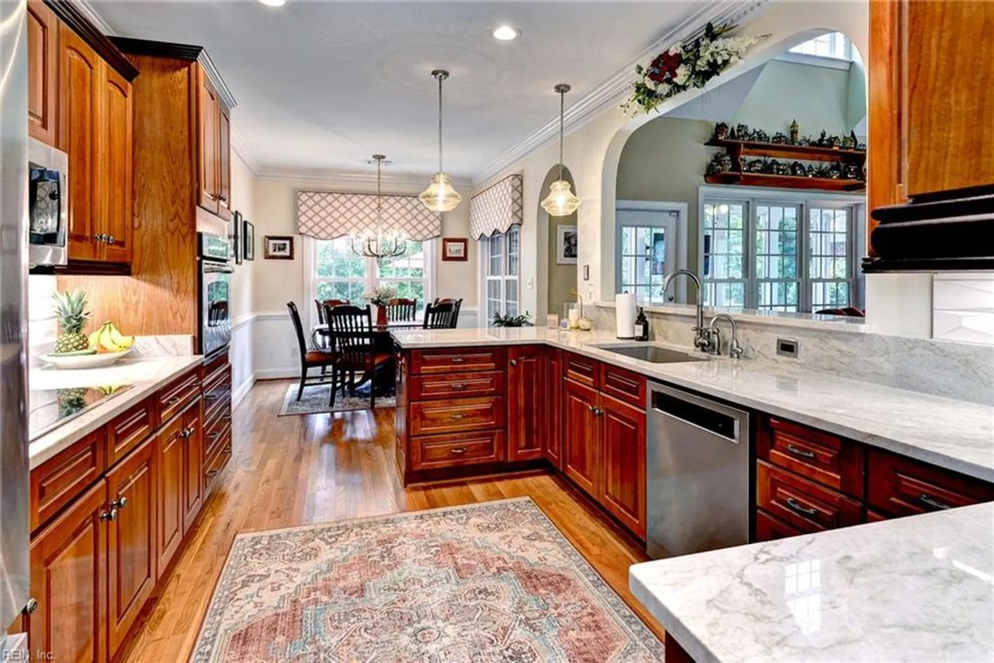 Property Slideshow image 16 of 37 | 104 nottinghamshire, Williamsburg, VA, 23188