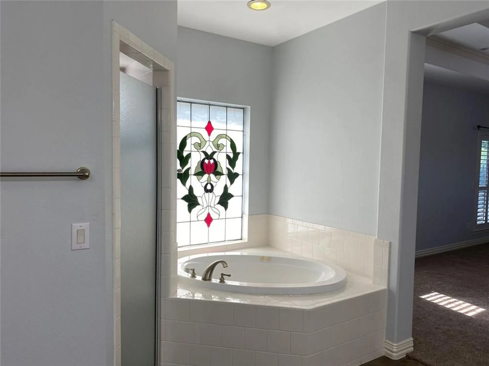 Property Slideshow image 11 of 24 | 9909 grandview dr, Denton, TX, 76207