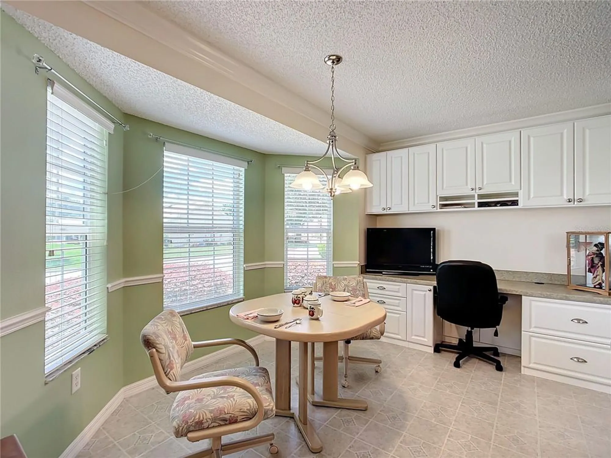 Property Slideshow image 19 of 56 | 8617 se 168th kittredge loop, The Villages, FL, 32162