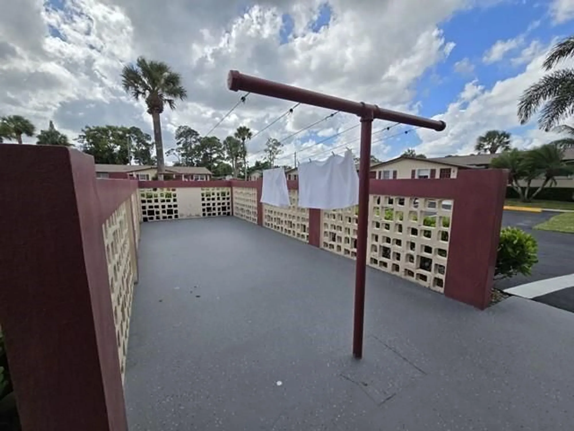 Property Slideshow image 18 of 30 | 2950 crosley dr i, West Palm Beach, FL, 33415
