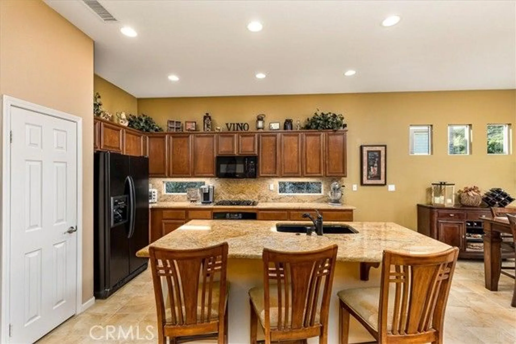 Property Slideshow image 17 of 68 | 23931 augusta dr, Corona, CA, 92883