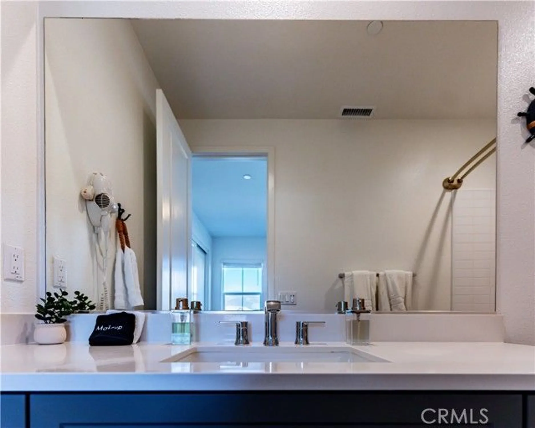 Property Slideshow image 32 of 75 | 84681 litorale ct, Indio, CA, 92203