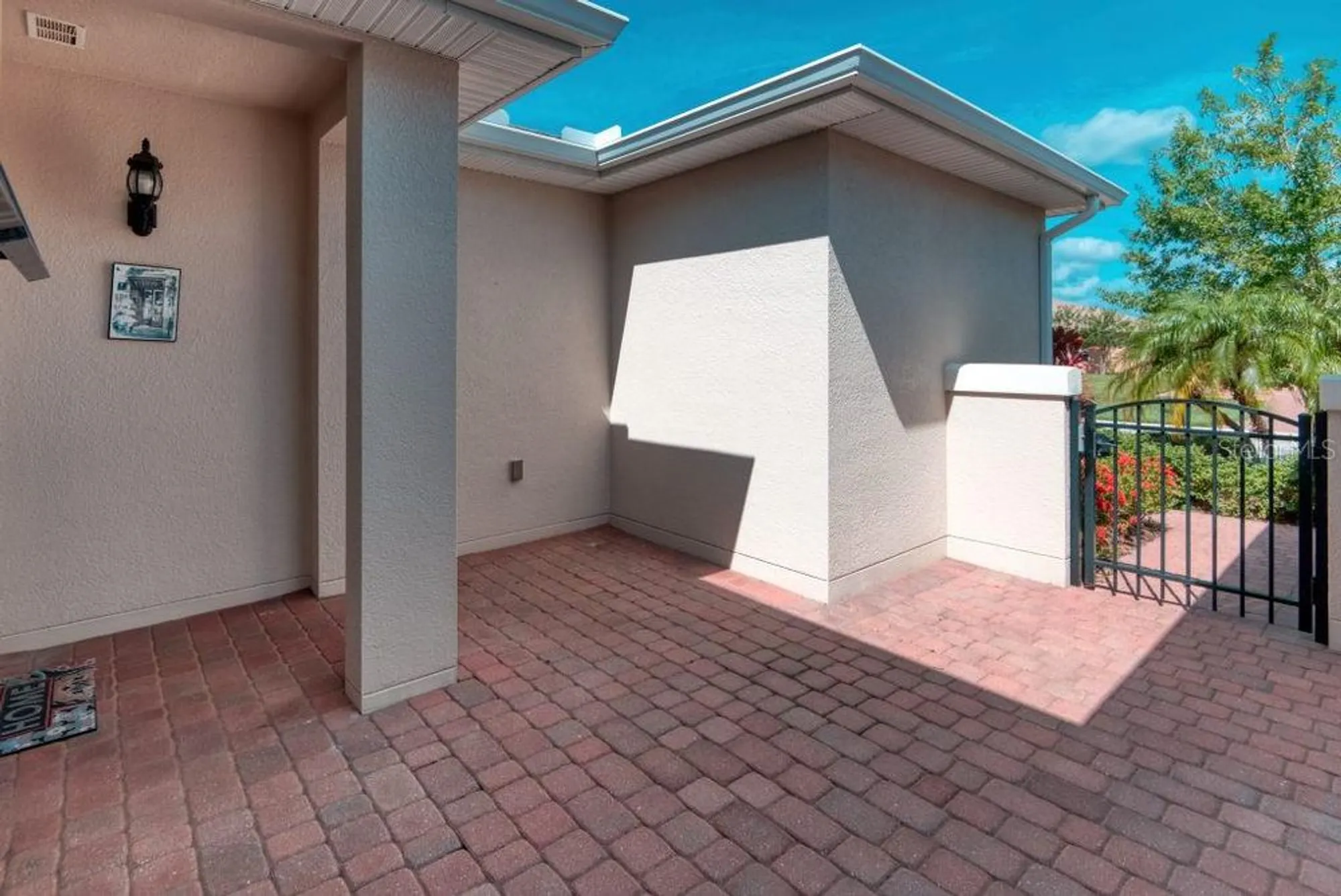 Property Slideshow image 6 of 43 | 3432 fallbrook dr, Poinciana, FL, 34759