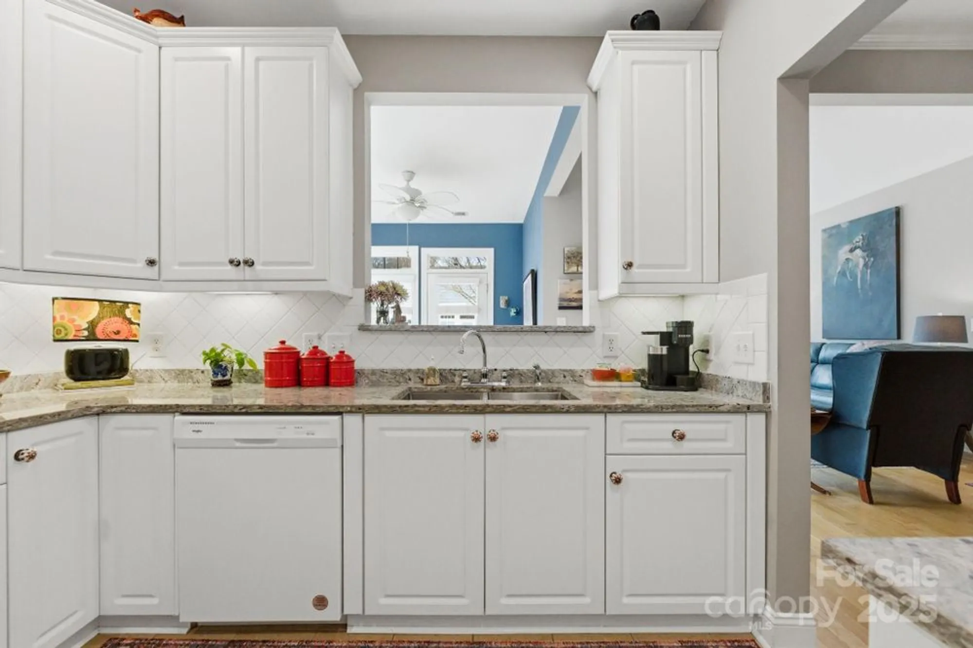 Property Slideshow image 10 of 25 | 10831 casetta dr, Matthews, NC, 28105