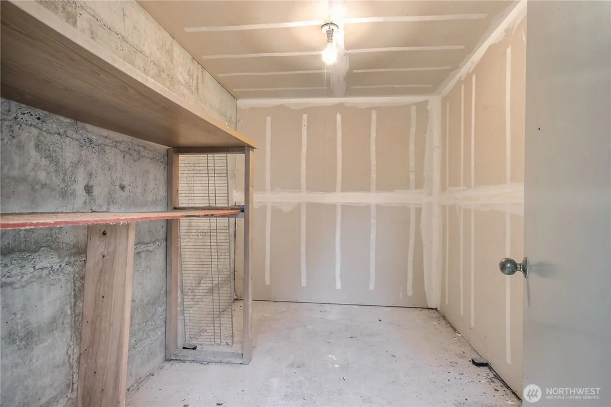 Property Slideshow image 24 of 40 | 4106 221st pl se # 1072, Issaquah, WA, 98029