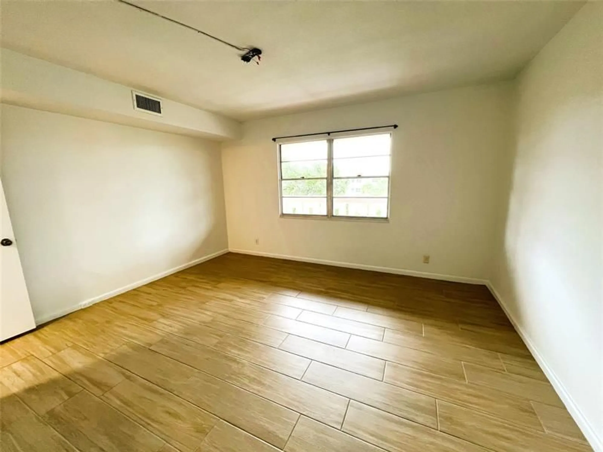 Property Slideshow image 17 of 33 | 3304 aruba way apt l4, Coconut Creek, FL, 33066