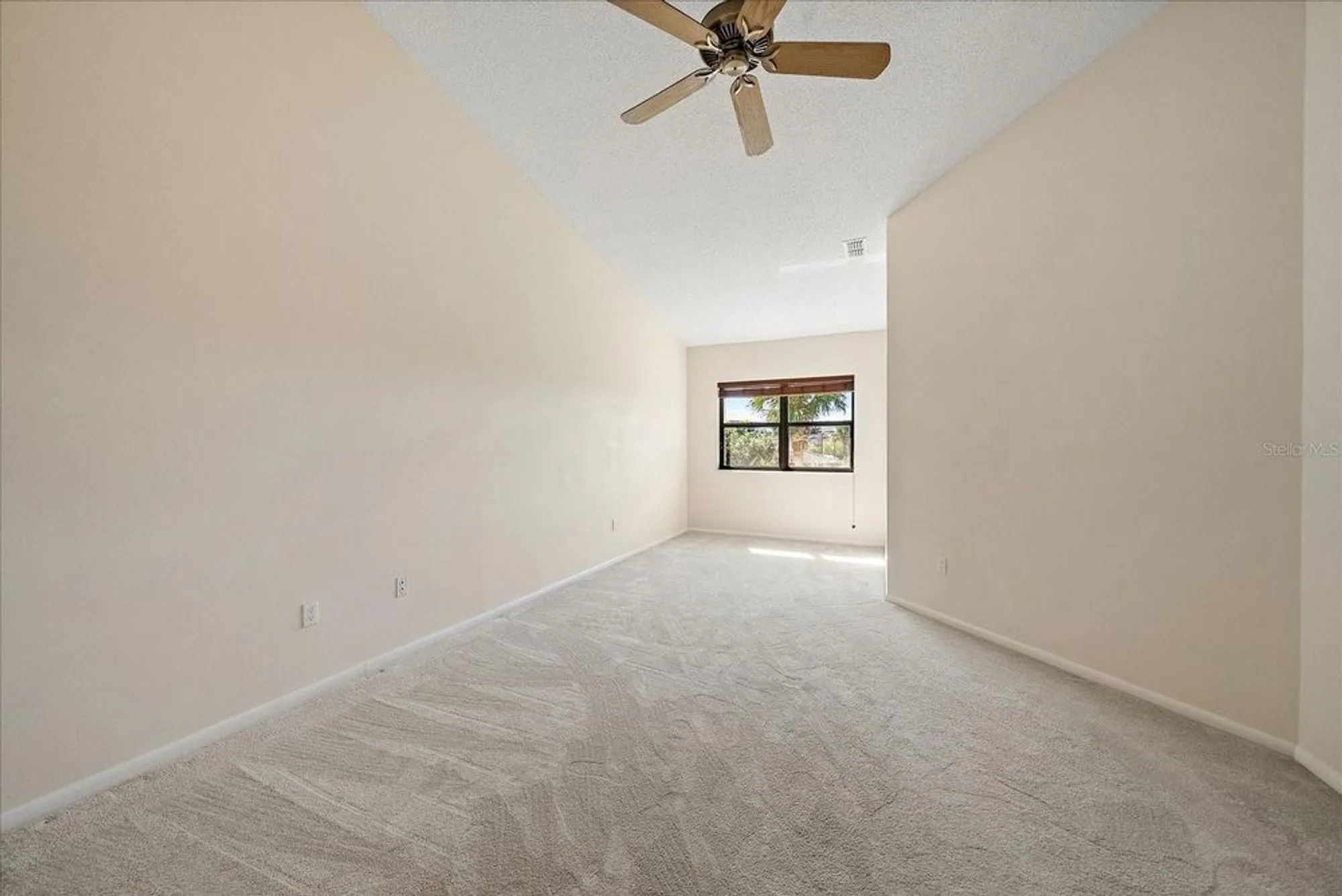 Property Slideshow image 24 of 44 | 5268 heron way 204, Sarasota, FL, 34231