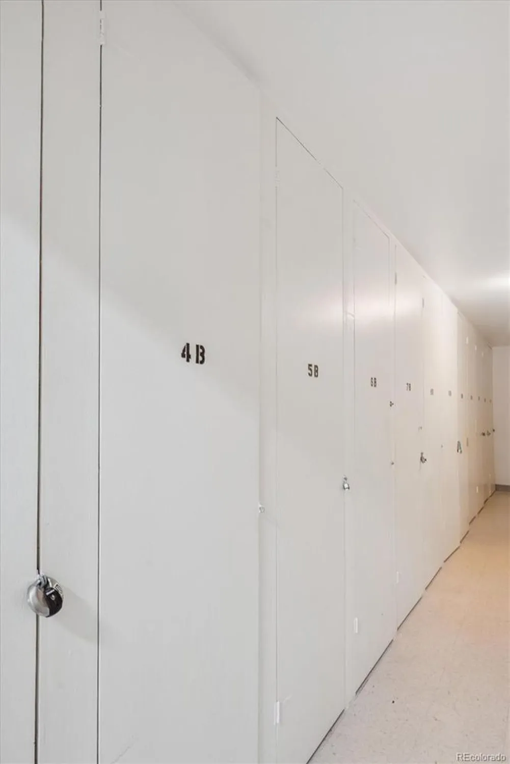 Property Slideshow image 14 of 49 | 675 s clinton st 4b, Denver, CO, 80247