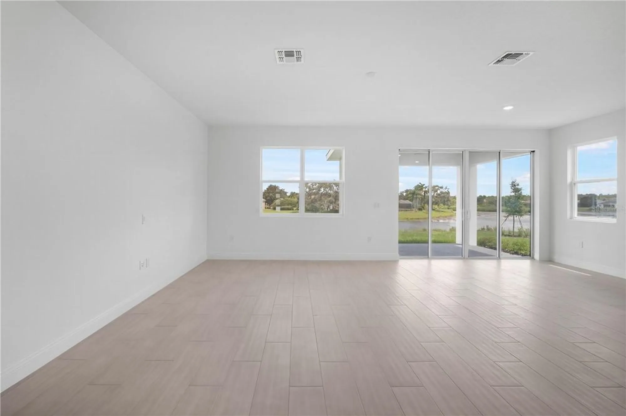 Property Slideshow image 17 of 45 | 9156 players dr, Weeki Wachee, FL, 34613