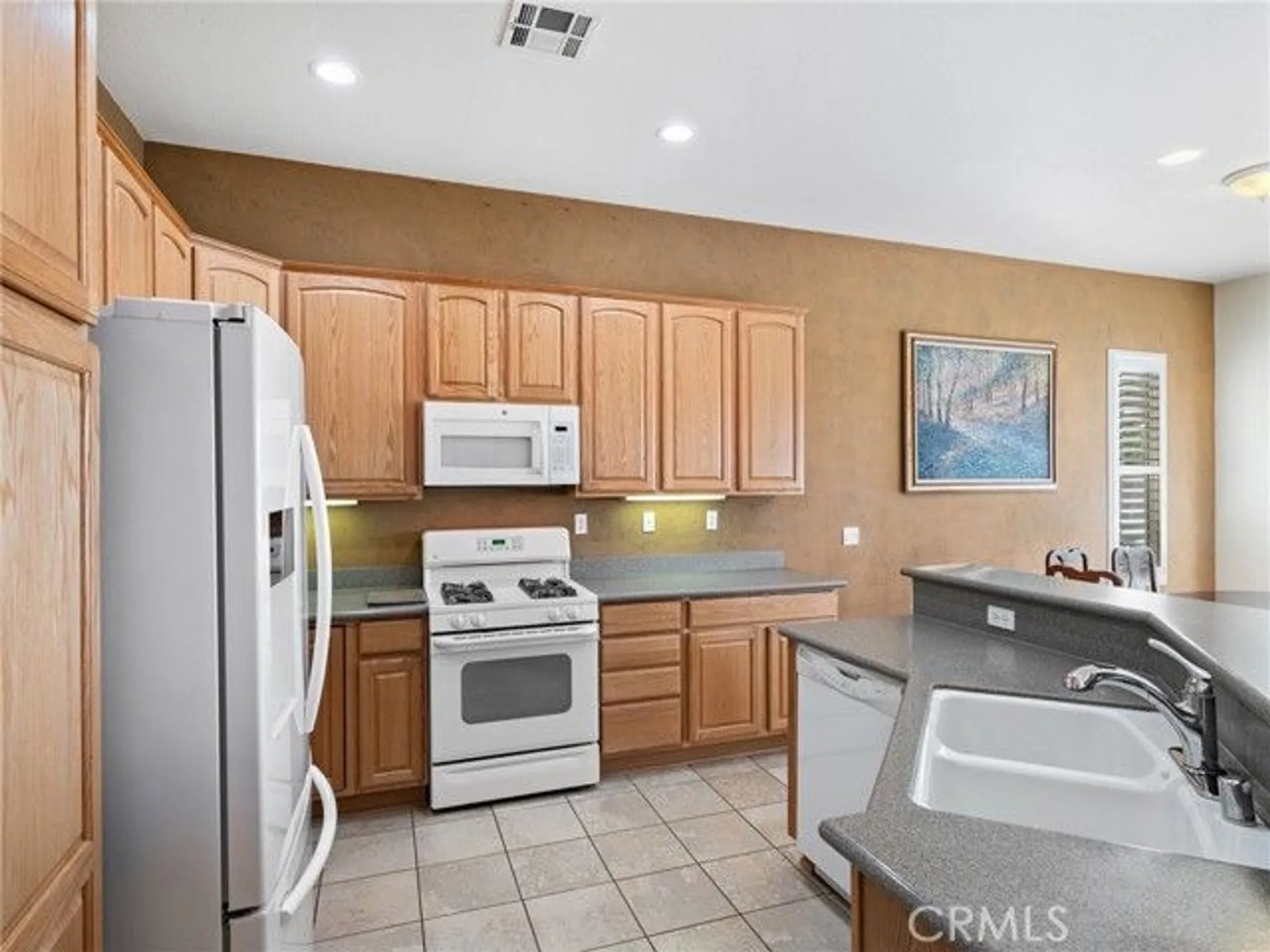 Property Slideshow image 17 of 52 | 10446 bridge haven rd, Apple Valley, CA, 92308