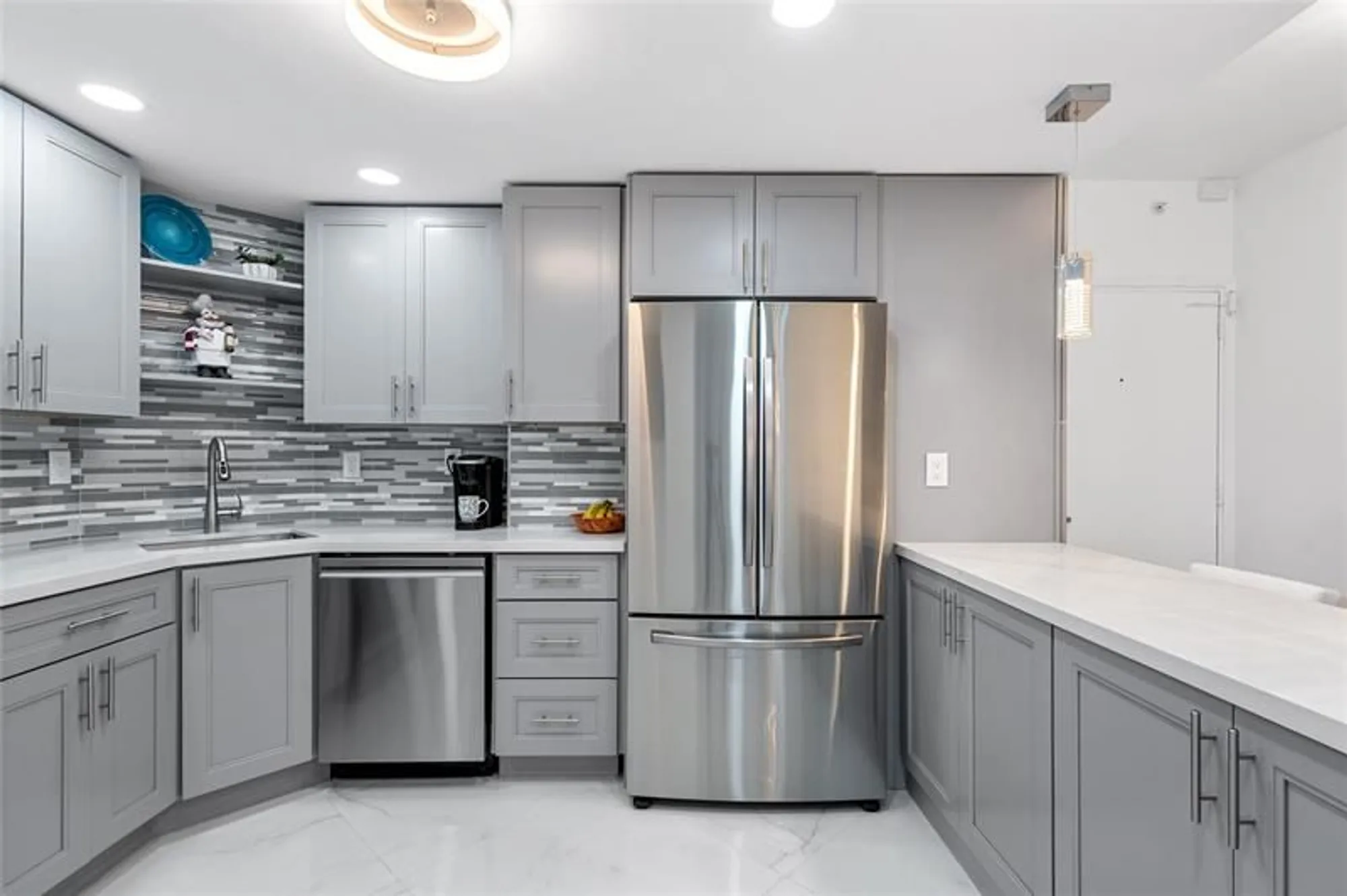 Property Slideshow image 2 of 41 | 3200 ne 36th st 1612, Fort Lauderdale, FL, 33308