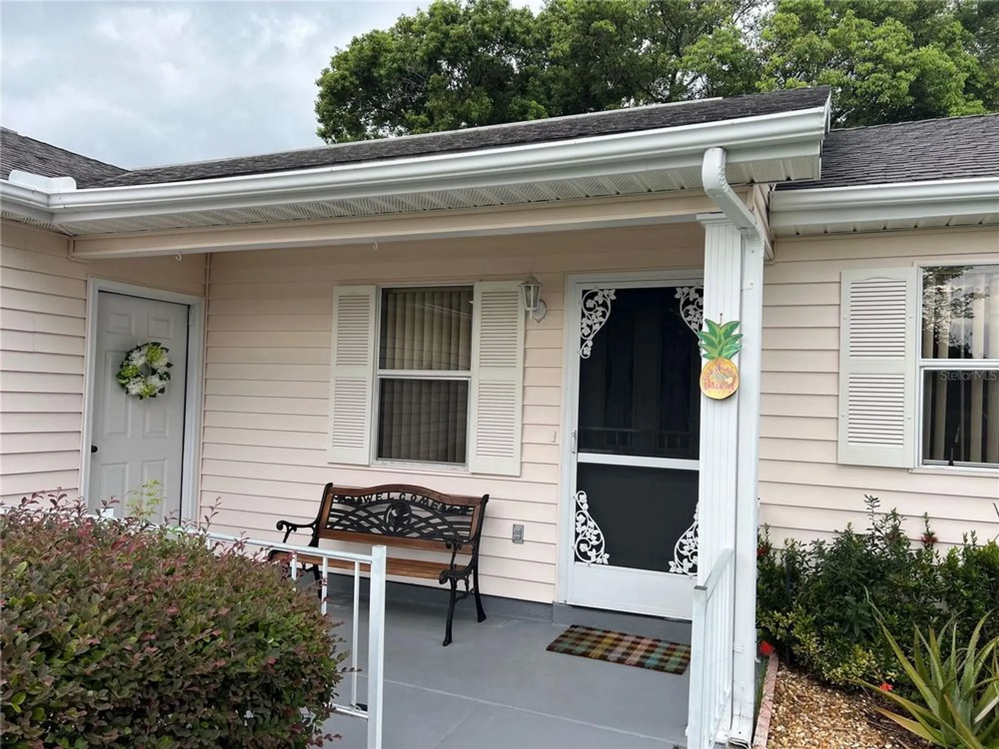 Property Slideshow image 2 of 28 | 1161 del toro dr, Lady Lake, FL, 32159