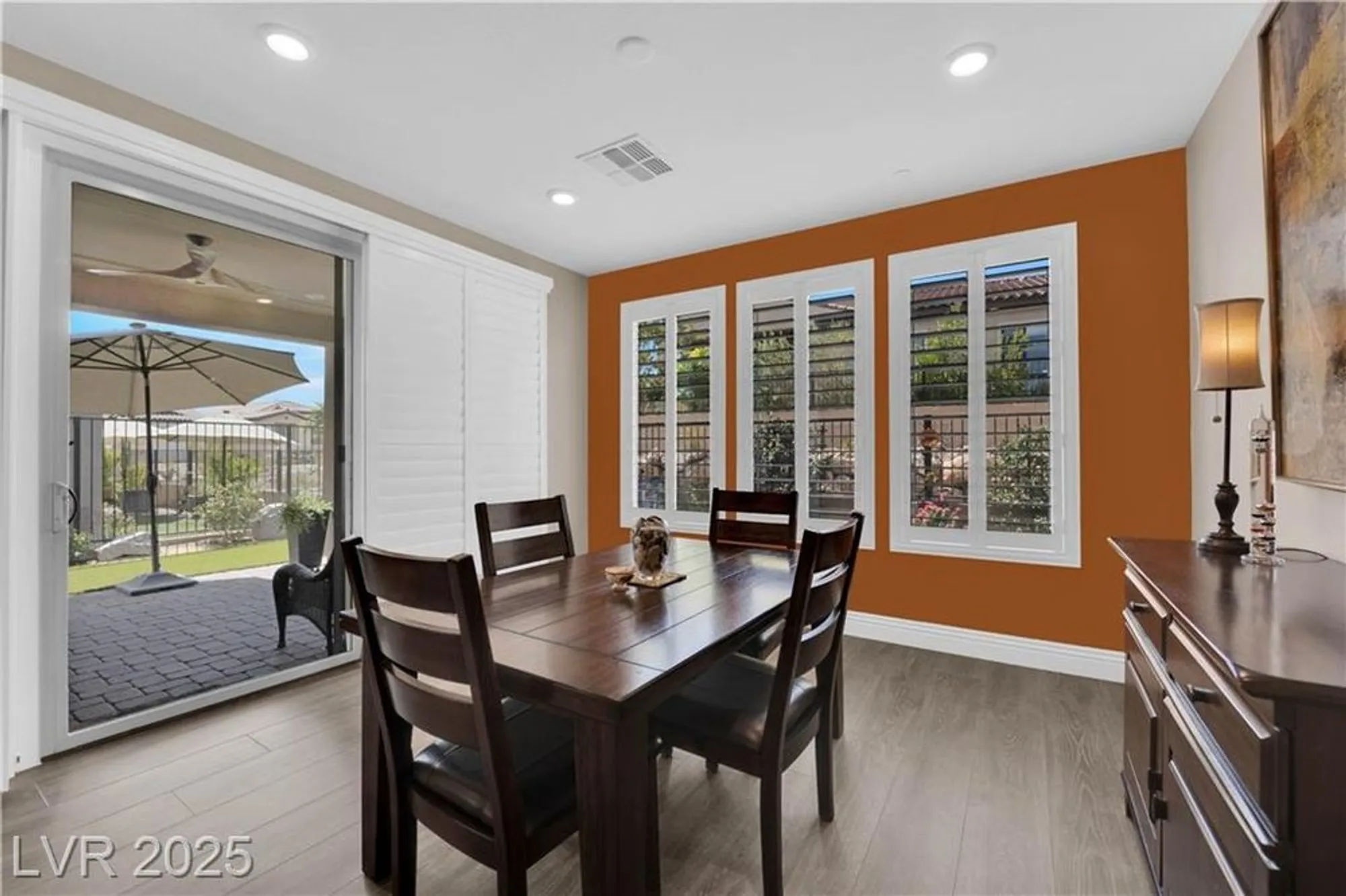 Property Slideshow image 16 of 57 | 11 arid crest ave, Henderson, NV, 89011