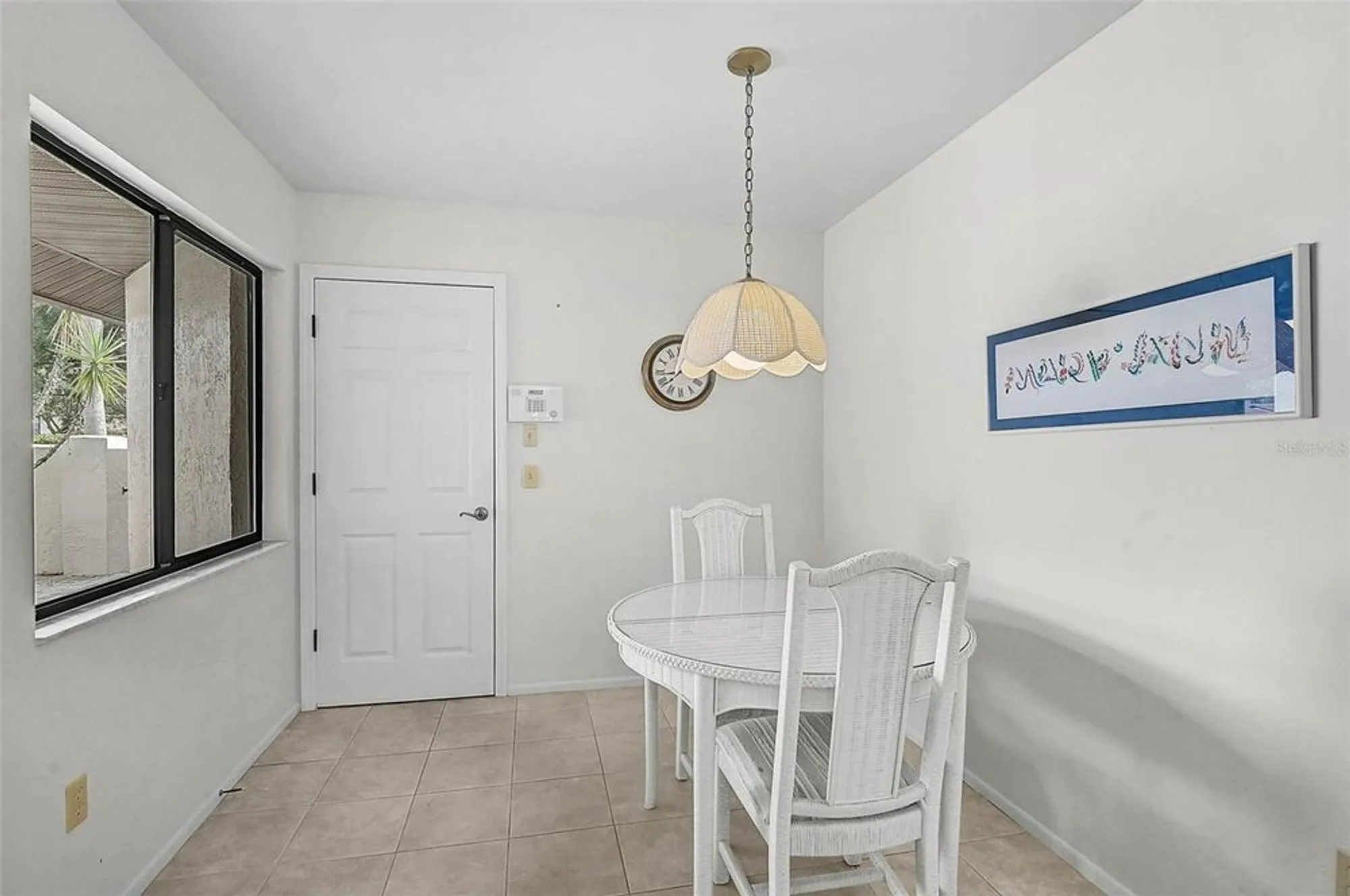 Property Slideshow image 8 of 31 | 5633 avista dr, Sarasota, FL, 34243