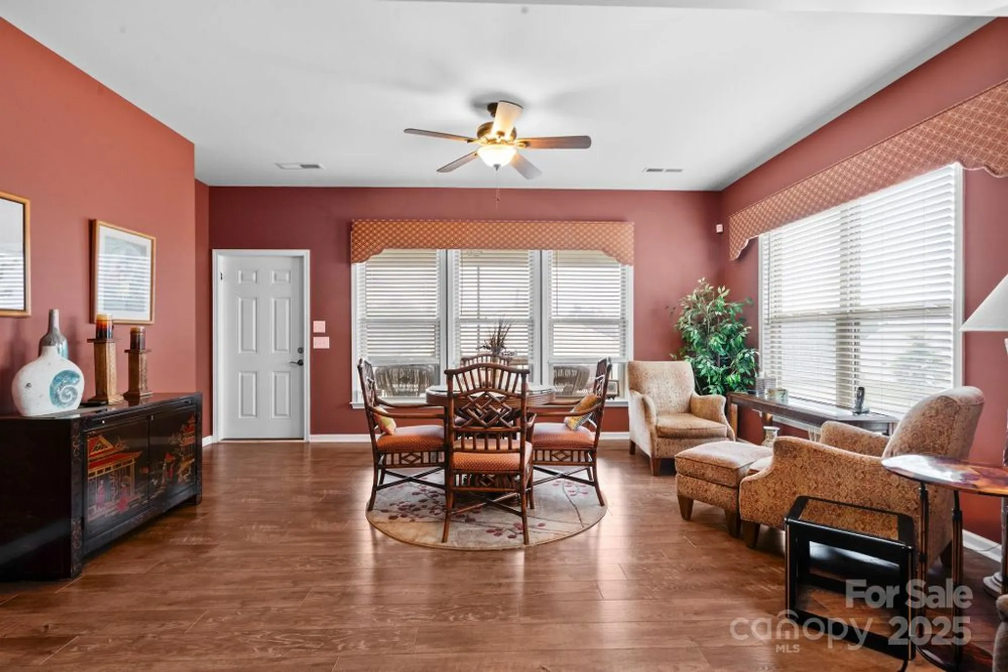 Property Slideshow image 18 of 38 | 689 birchway dr, Fort Mill, SC, 29715