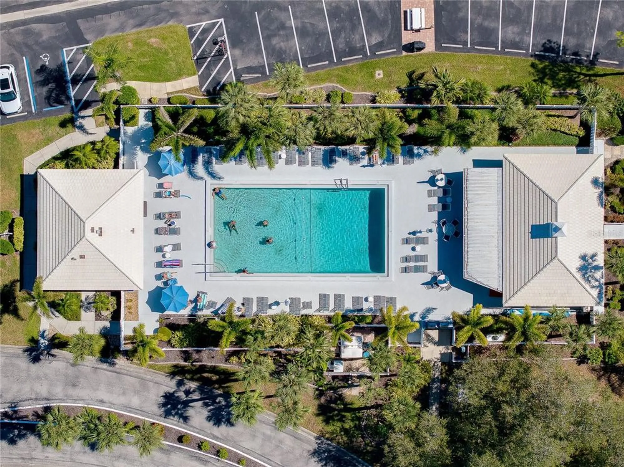 Property Slideshow image 52 of 68 | 433 cerromar ln 430, Venice, FL, 34293