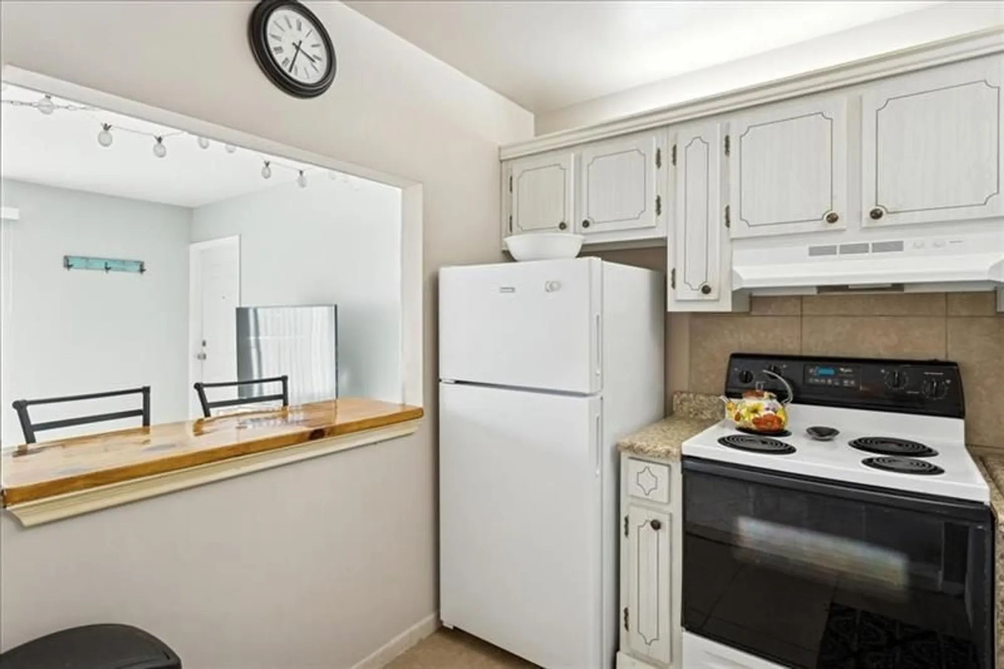 Property Slideshow image 6 of 15 | 95 north blvd apt 2b, Boynton Beach, FL, 33435