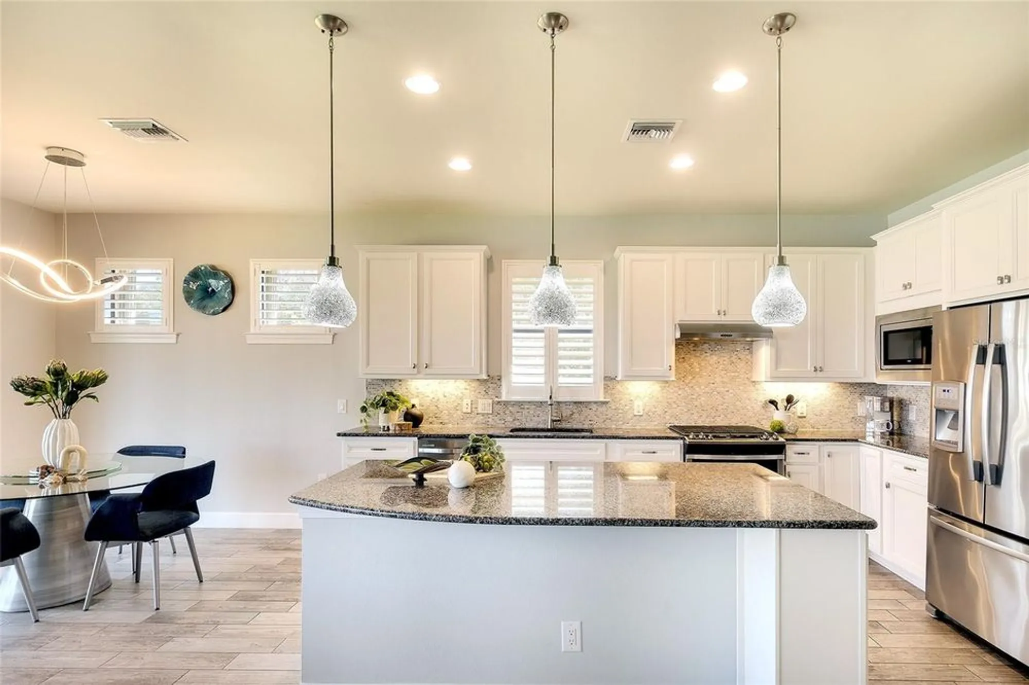 Property Slideshow image 14 of 51 | 16745 ellsworth ave, Bradenton, FL, 34202