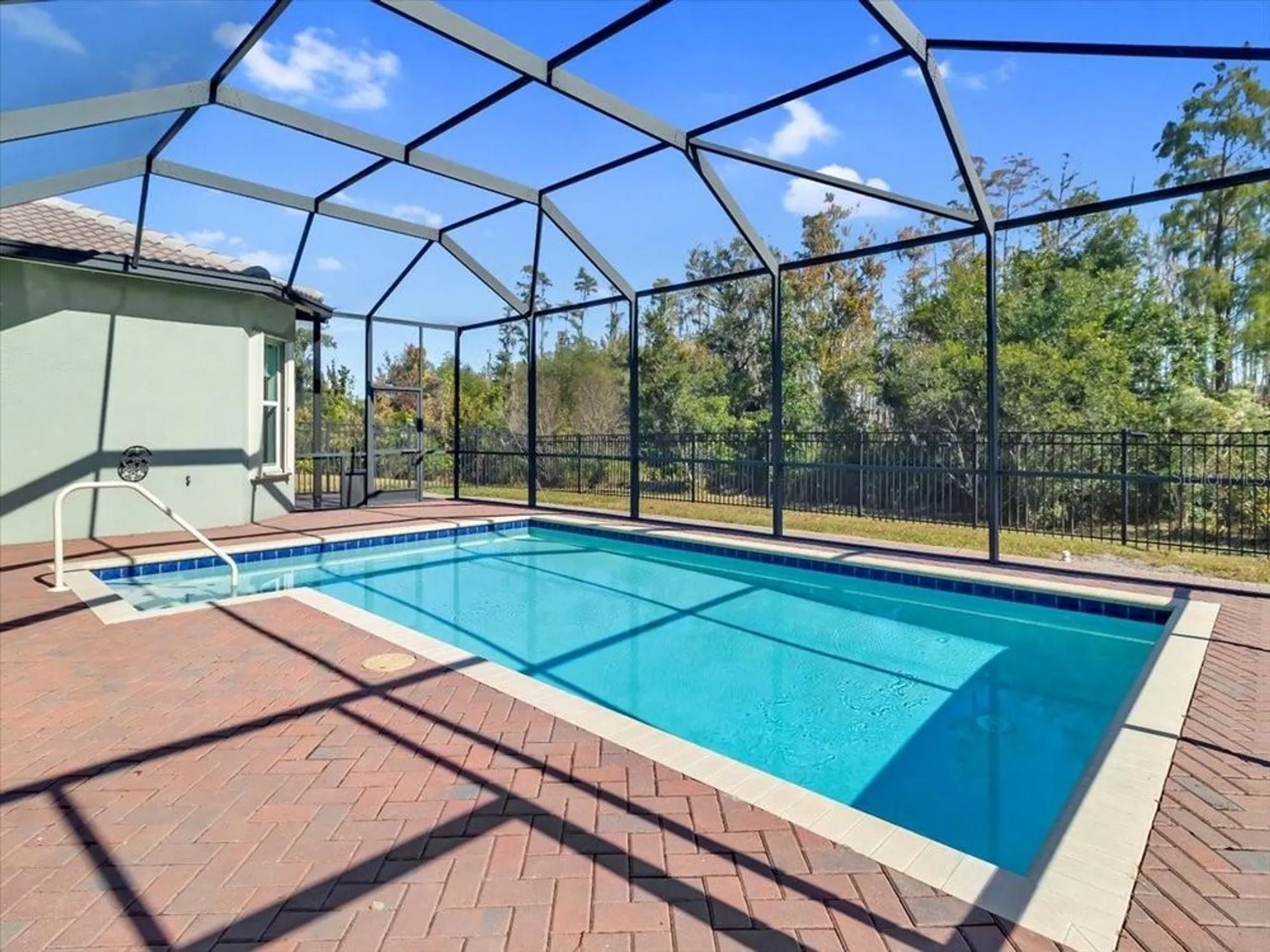 Property Slideshow image 53 of 76 | 16308 garnet glen pl, Wimauma, FL, 33598