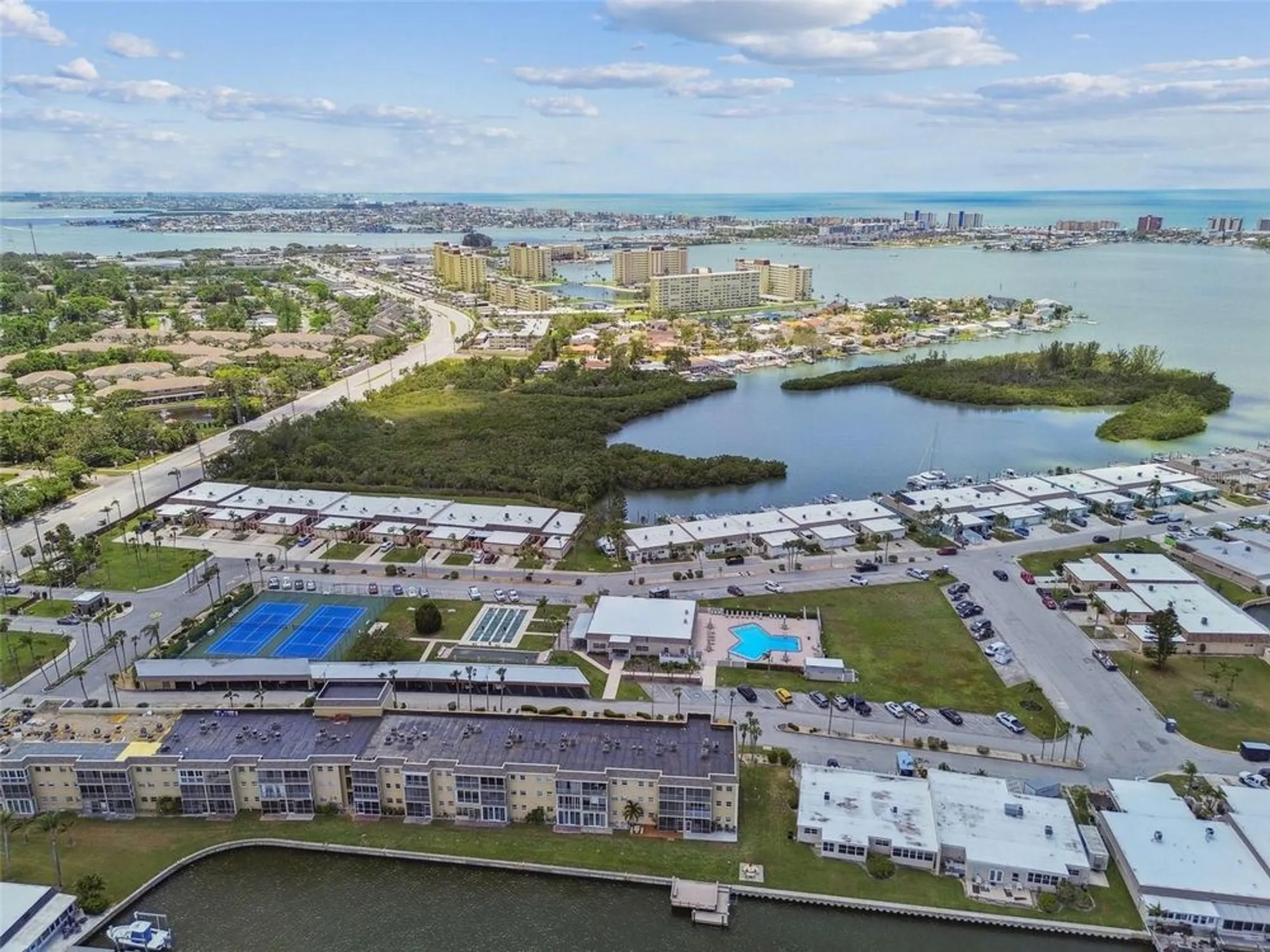 Property Slideshow image 57 of 69 | 1 boca ciega point blvd apt 310, St Petersburg, FL, 33708