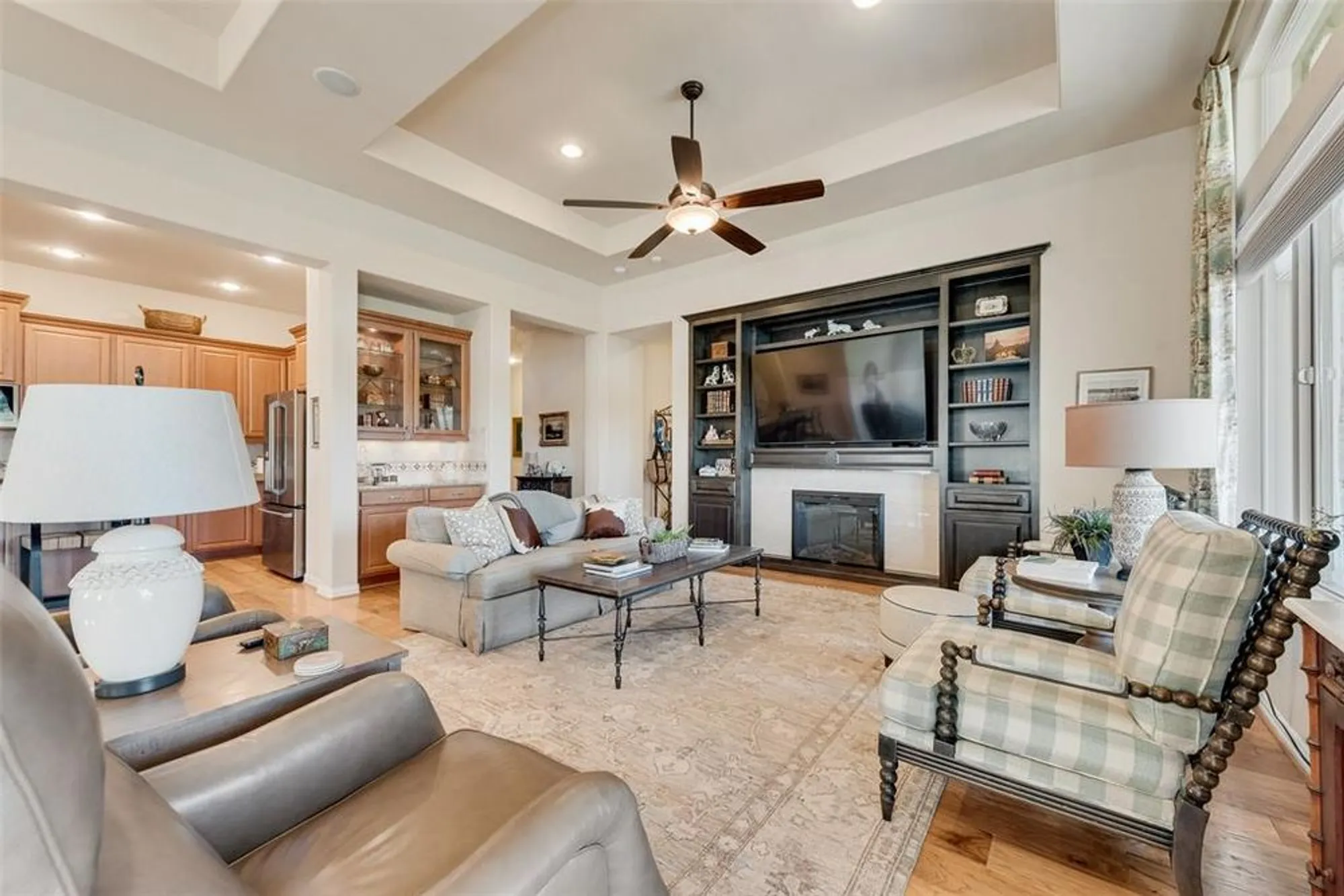 Property Slideshow image 5 of 32 | 11532 southerland dr, Denton, TX, 76207