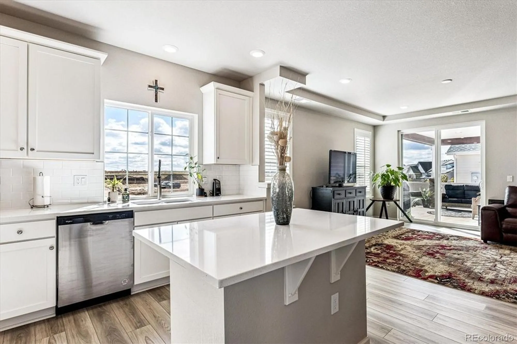 Property Slideshow image 11 of 28 | 5126 n quemoy ct, Aurora, CO, 80019