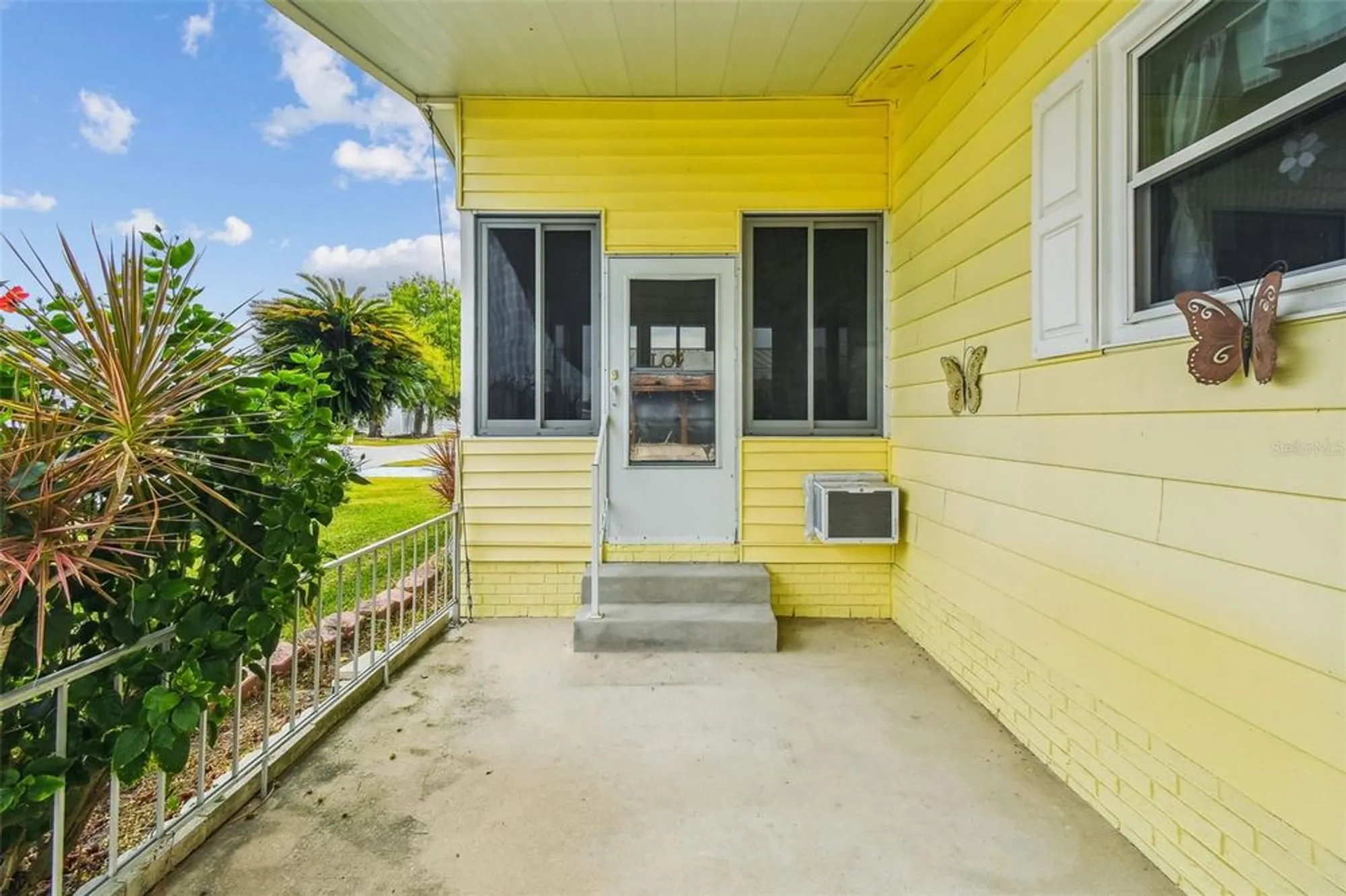 Property Slideshow image 11 of 77 | 1811 sherwood hill dr, Lakeland, FL, 33810