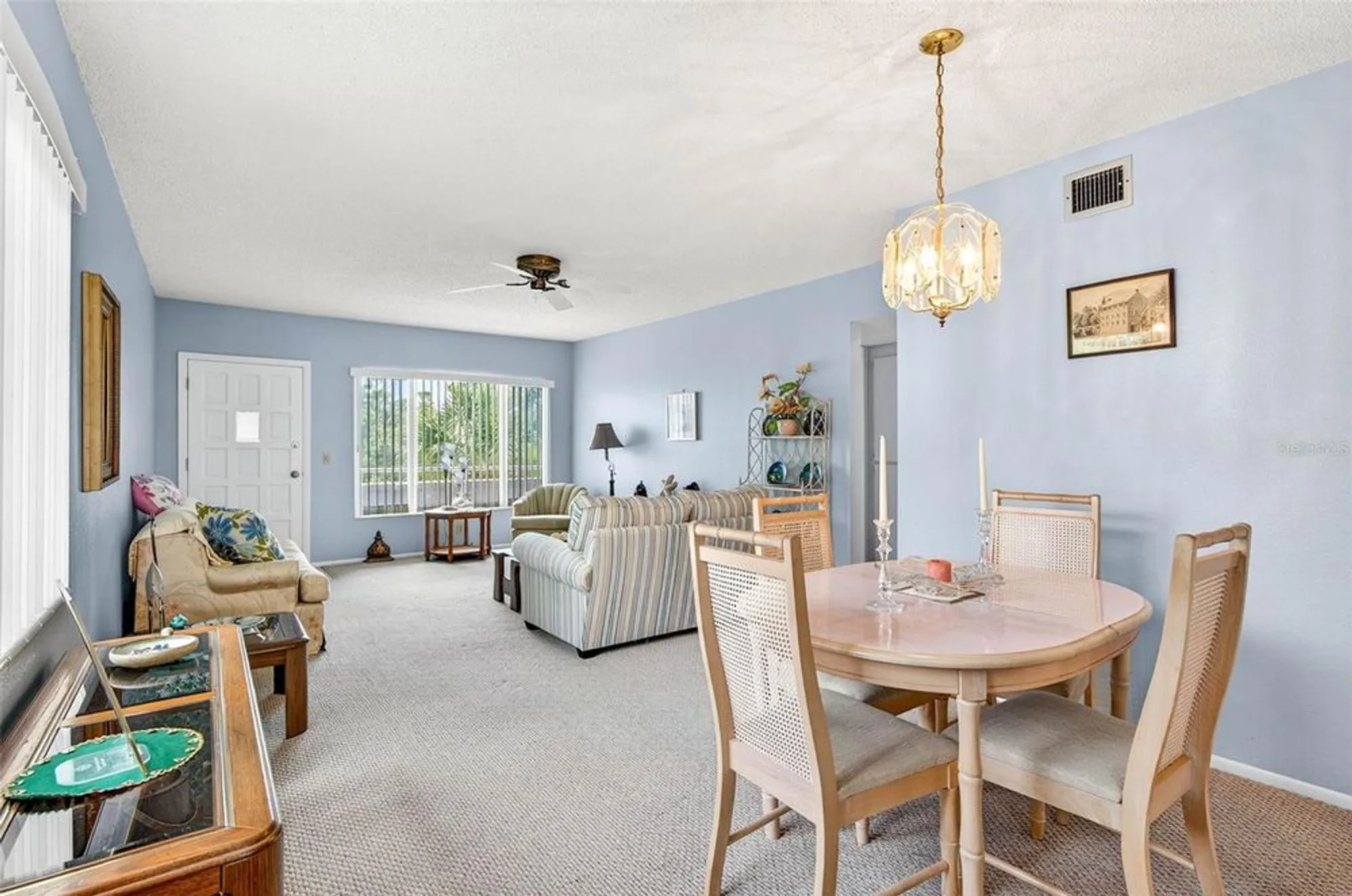 Property Slideshow image 12 of 32 | 2370 jamaican st 84, Clearwater, FL, 33763