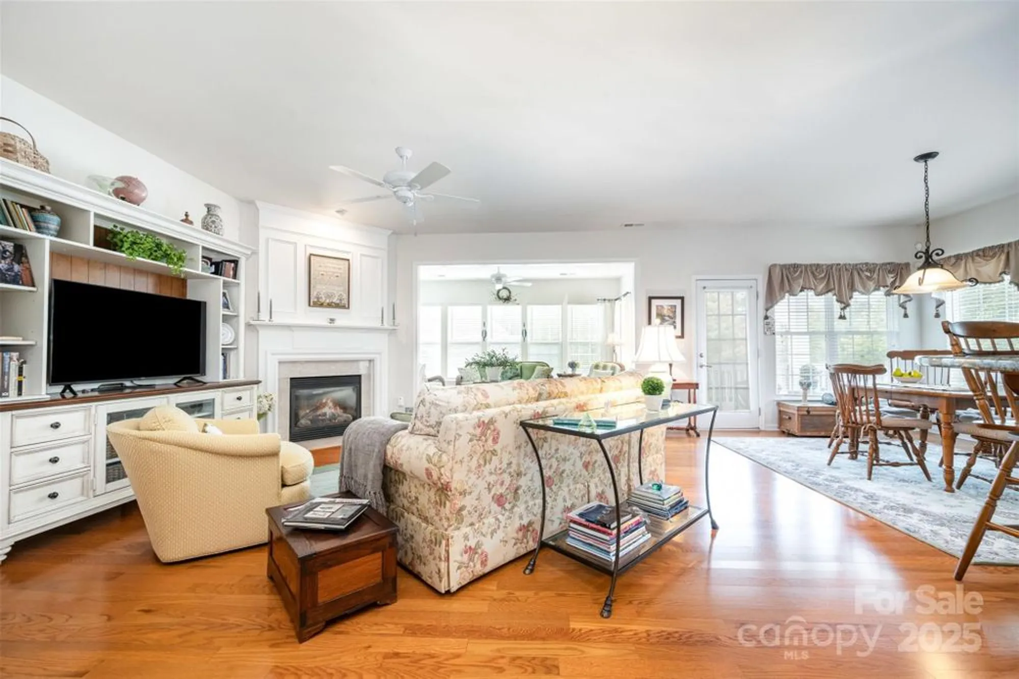 Property Slideshow image 8 of 37 | 9335 whistling straits dr, Indian Land, SC, 29707