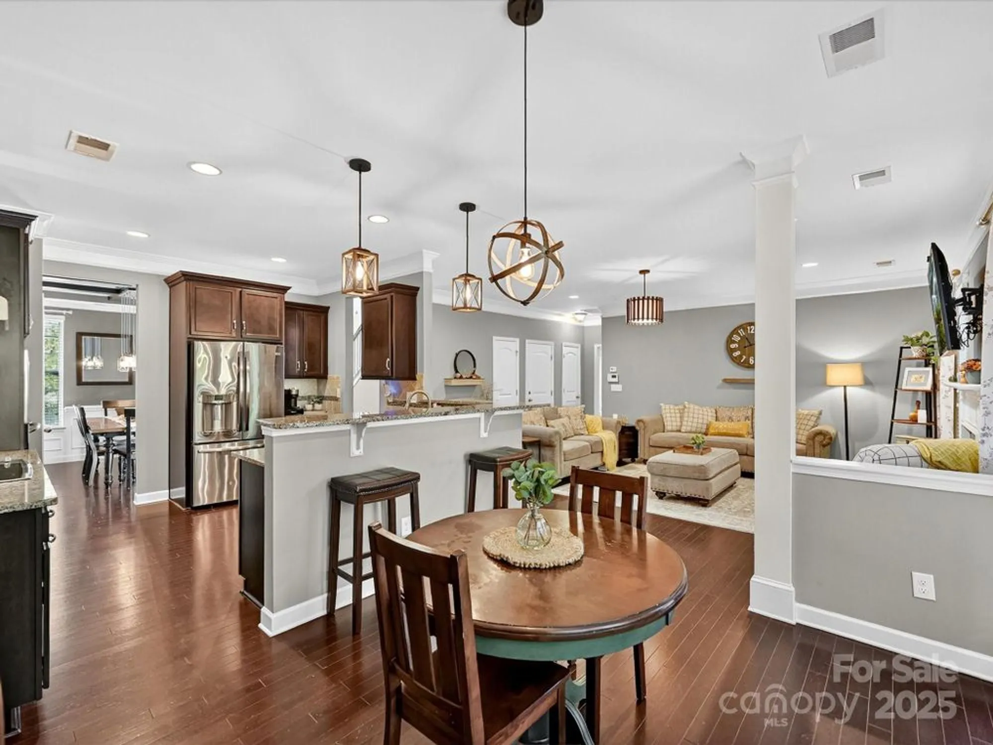 Property Slideshow image 16 of 47 | 5004 el molino dr, Charlotte, NC, 28214