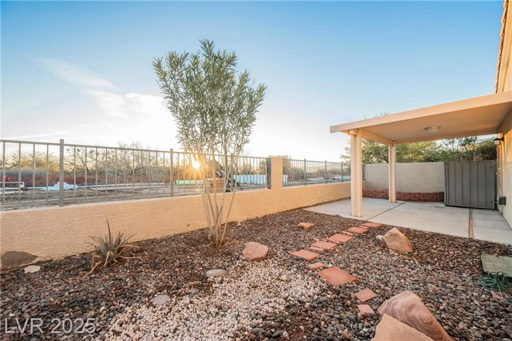 Property Slideshow image 15 of 22 | 4960 mascaro dr, Las Vegas, NV, 89122