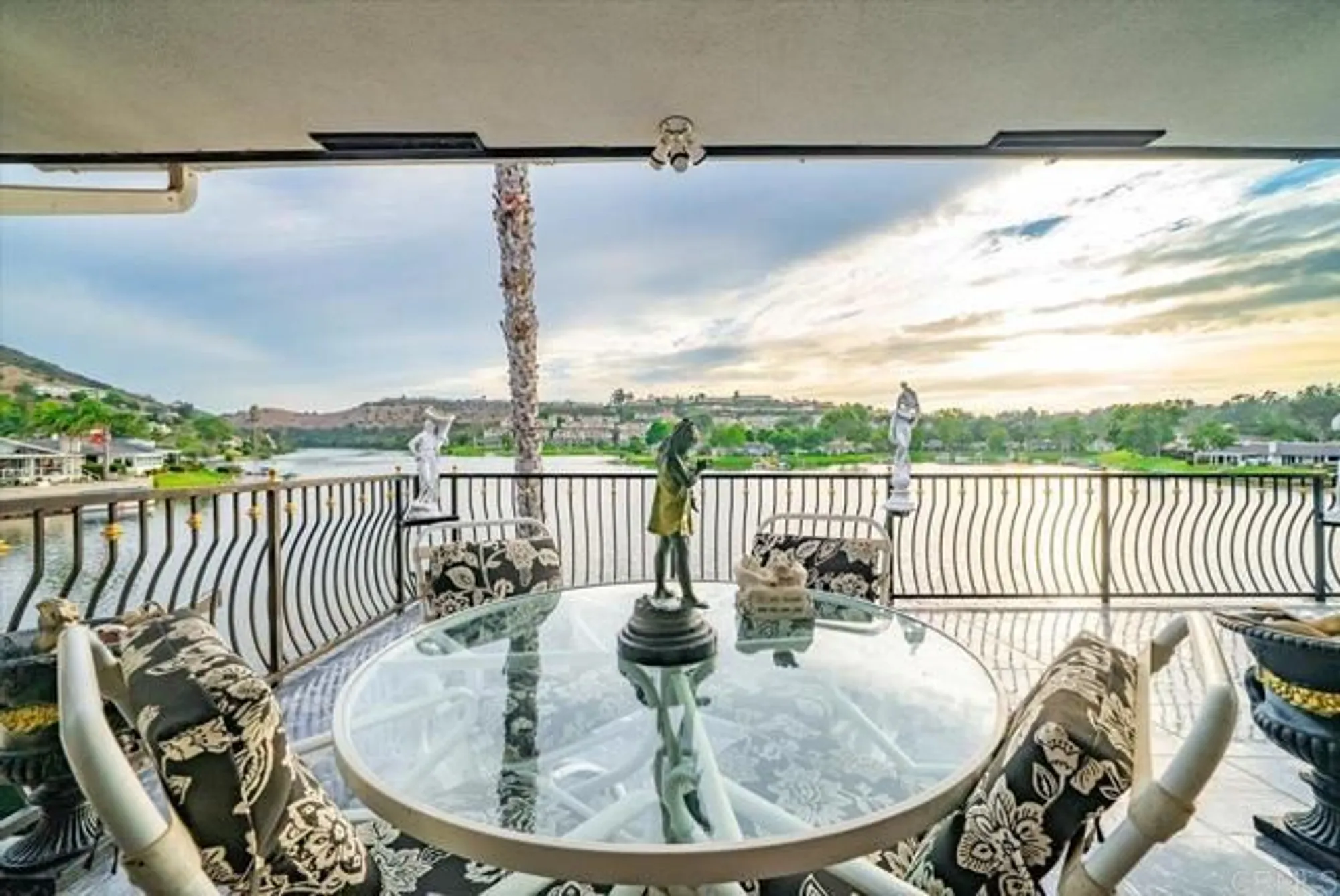Property Slideshow image 38 of 73 | 1499 la linda dr, San Marcos, CA, 92078