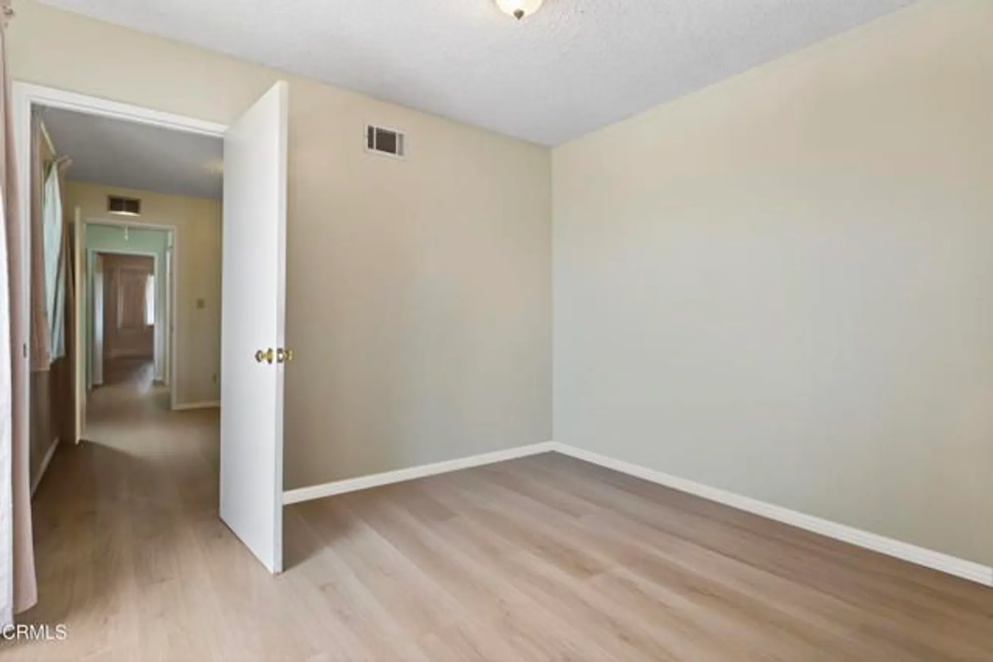 Property Slideshow image 32 of 40 | 117 w channel islands blvd, Port Hueneme, CA, 93041