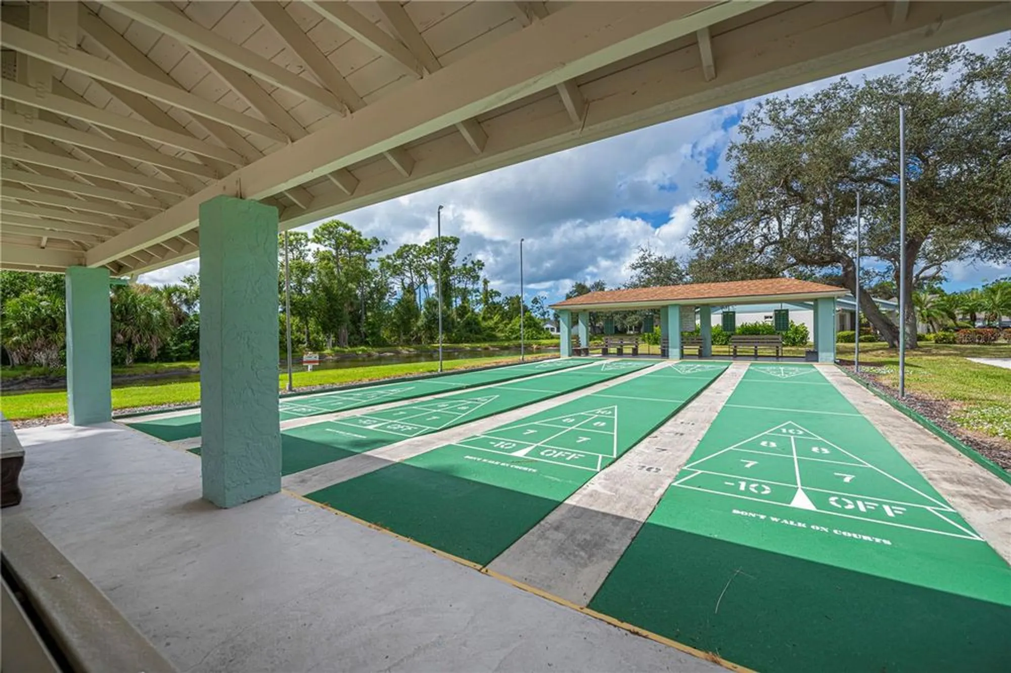 Property Slideshow image 46 of 58 | 425 cypress forest dr, Englewood, FL, 34223