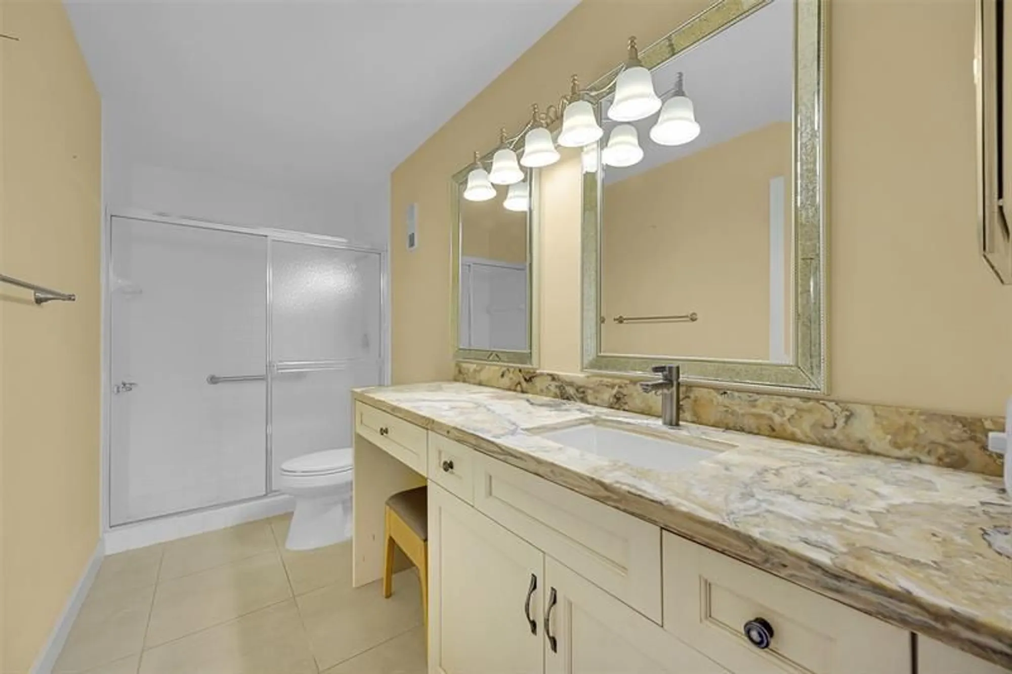 Property Slideshow image 18 of 26 | 8252 springlake dr # 8252, Boca Raton, FL, 33496